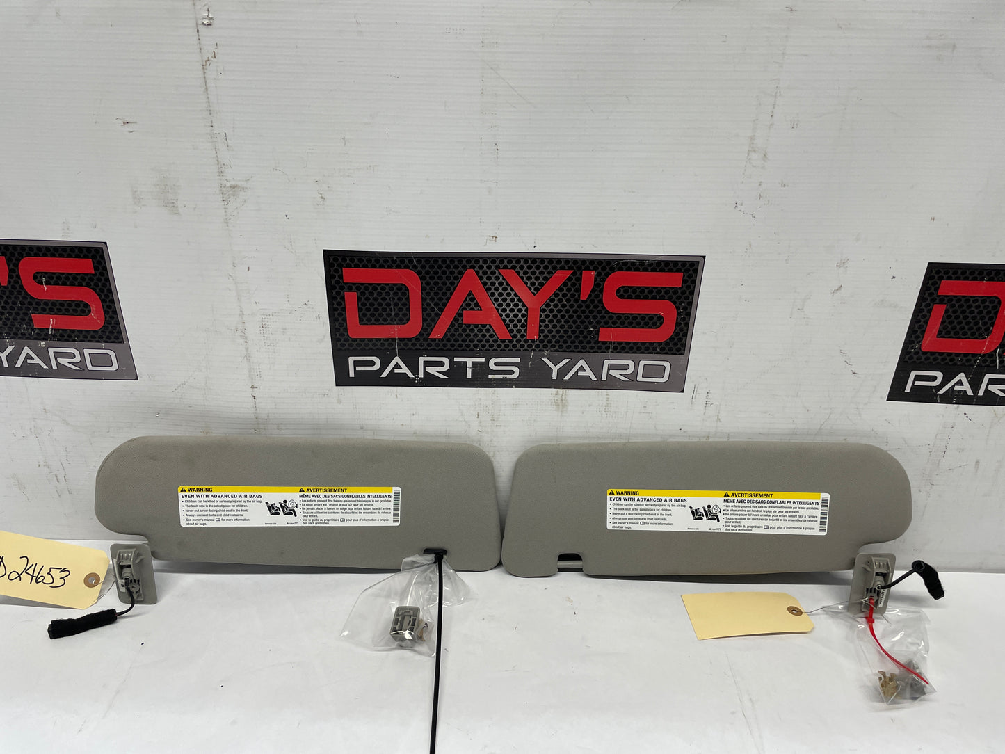 2016 Chevy SS Sedan RH & LH Sun Visor Sunvisor Shade Set w/ Clips OEM - Day's Parts Yard