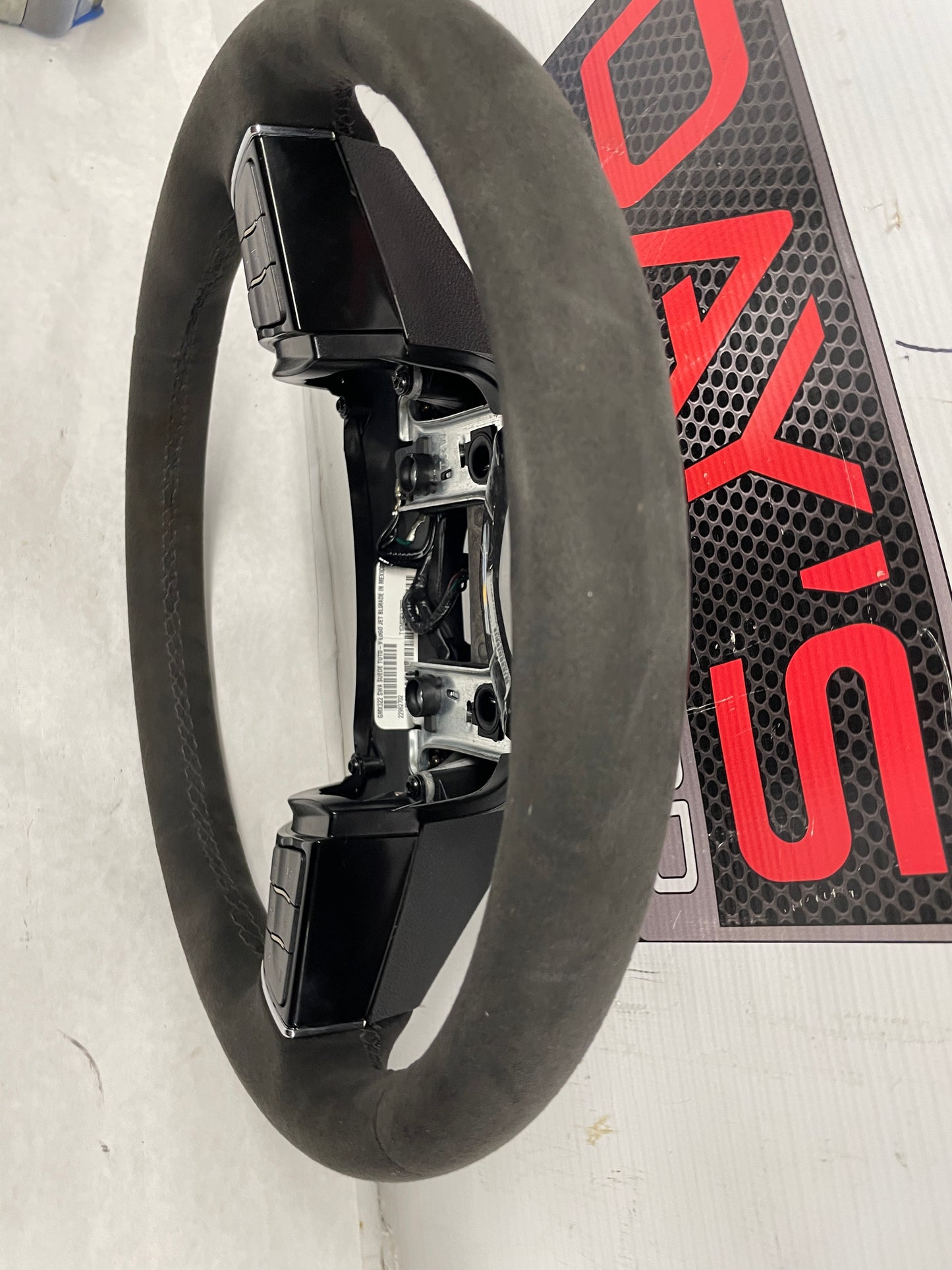 2013 Cadillac CTS-V Coupe Steering Wheel w/ Controls OEM - Day's Parts Yard