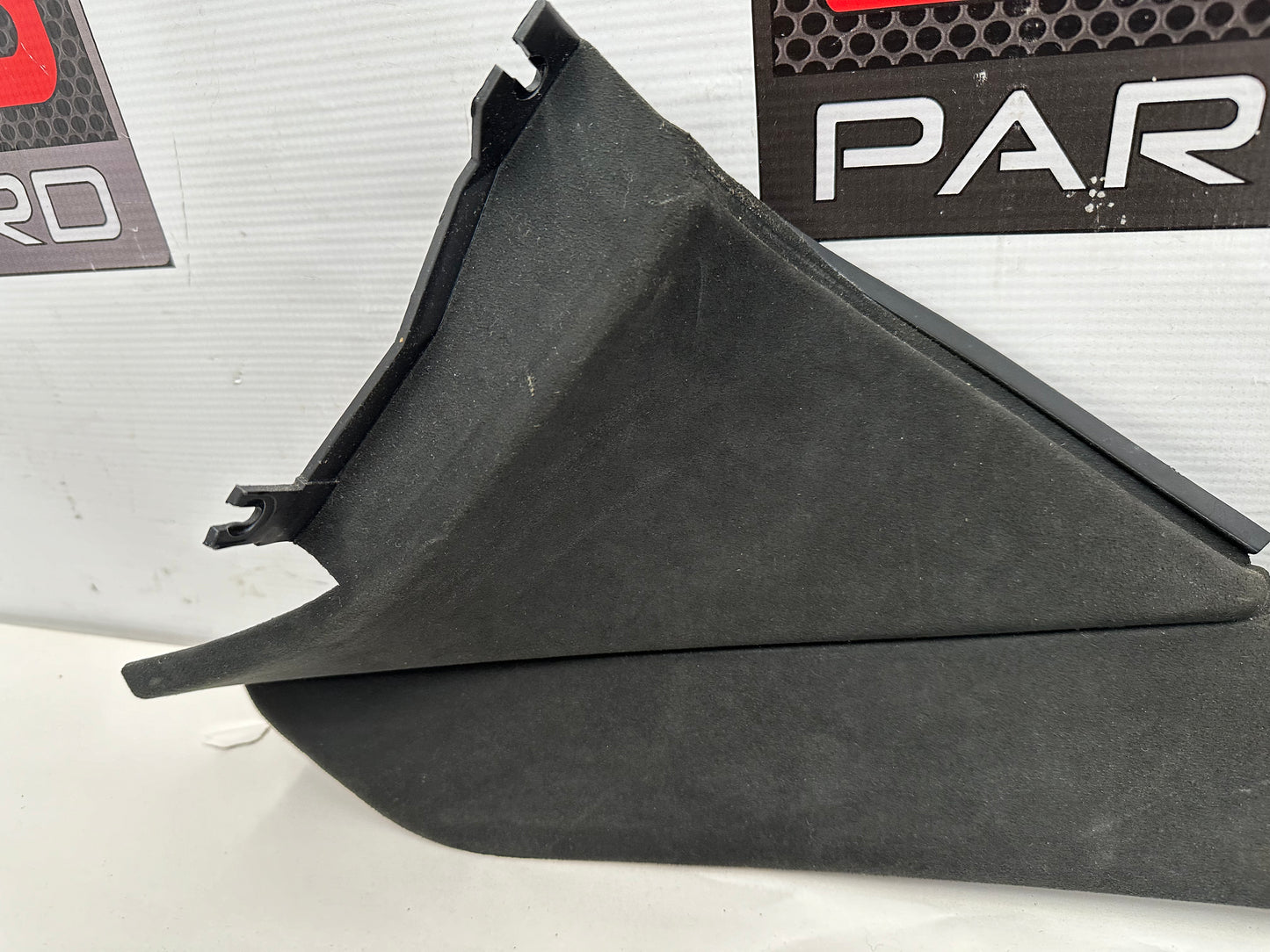 2006 Pontiac GTO LH Driver Console Suede Insert OEM - Day's Parts Yard