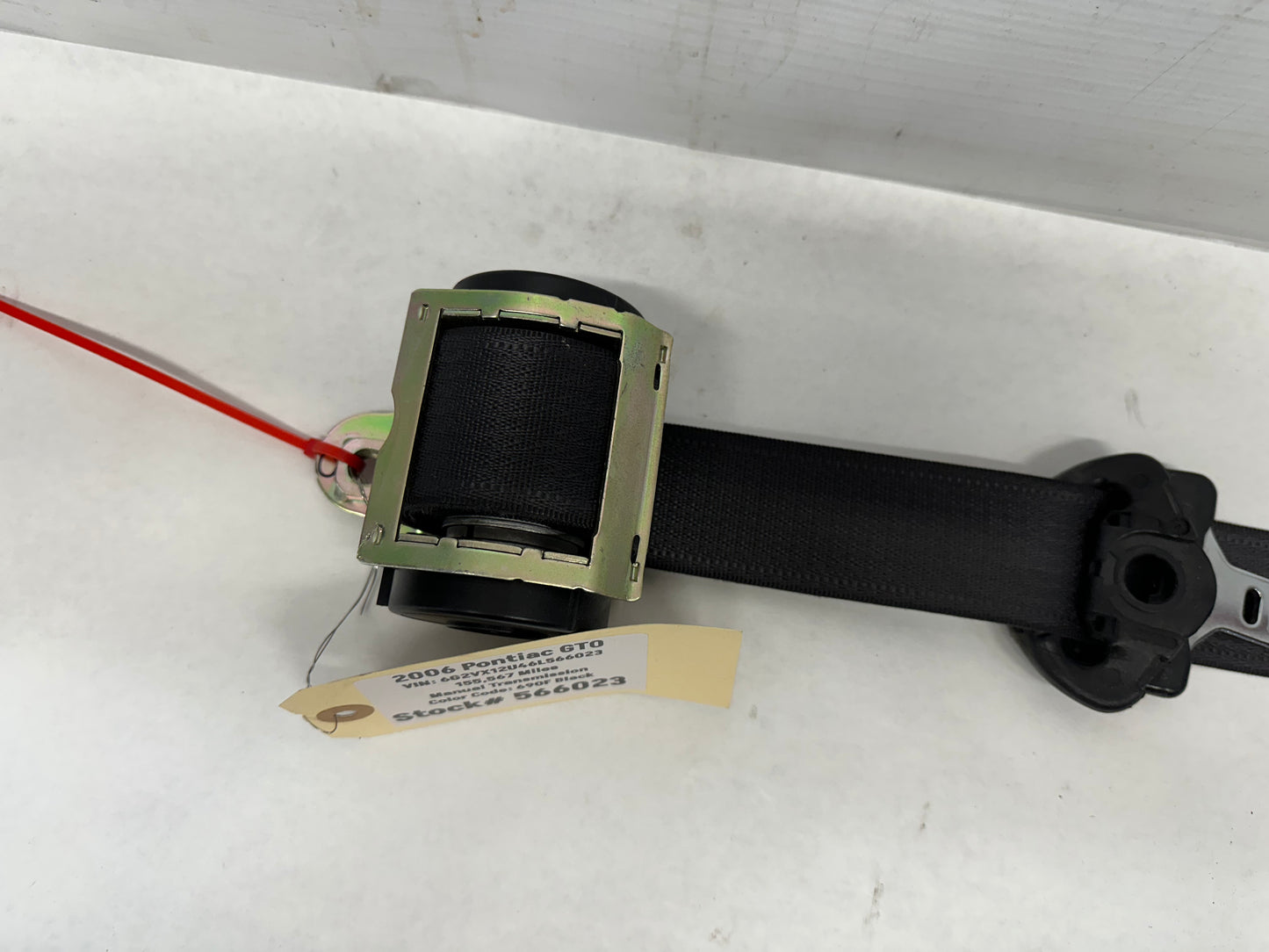 2006 Pontiac GTO RH Passenger Front Seatbelt Seat Belt Retractor OEM - Day's Parts Yard