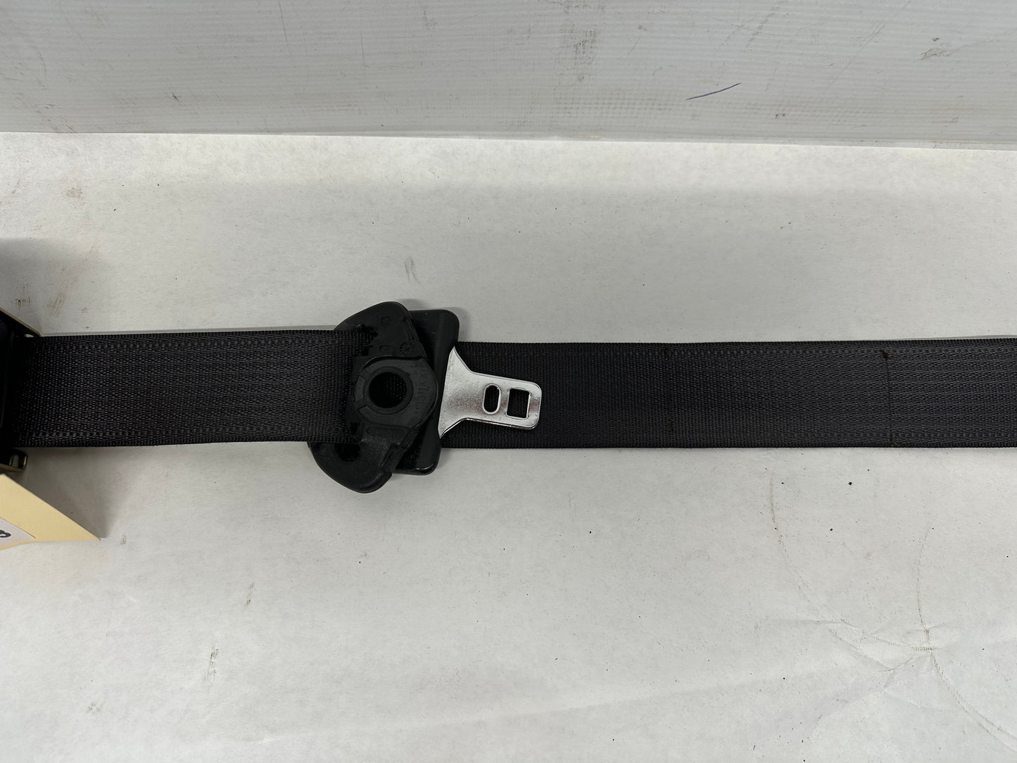 2006 Pontiac GTO RH Passenger Front Seatbelt Seat Belt Retractor OEM - Day's Parts Yard