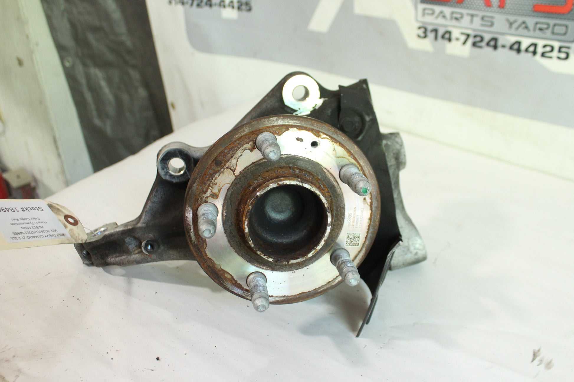 2018 Chevy Camaro ZL1 1LE RH Passenger Spindle Knuckle Hub OEM - Day's Parts Yard