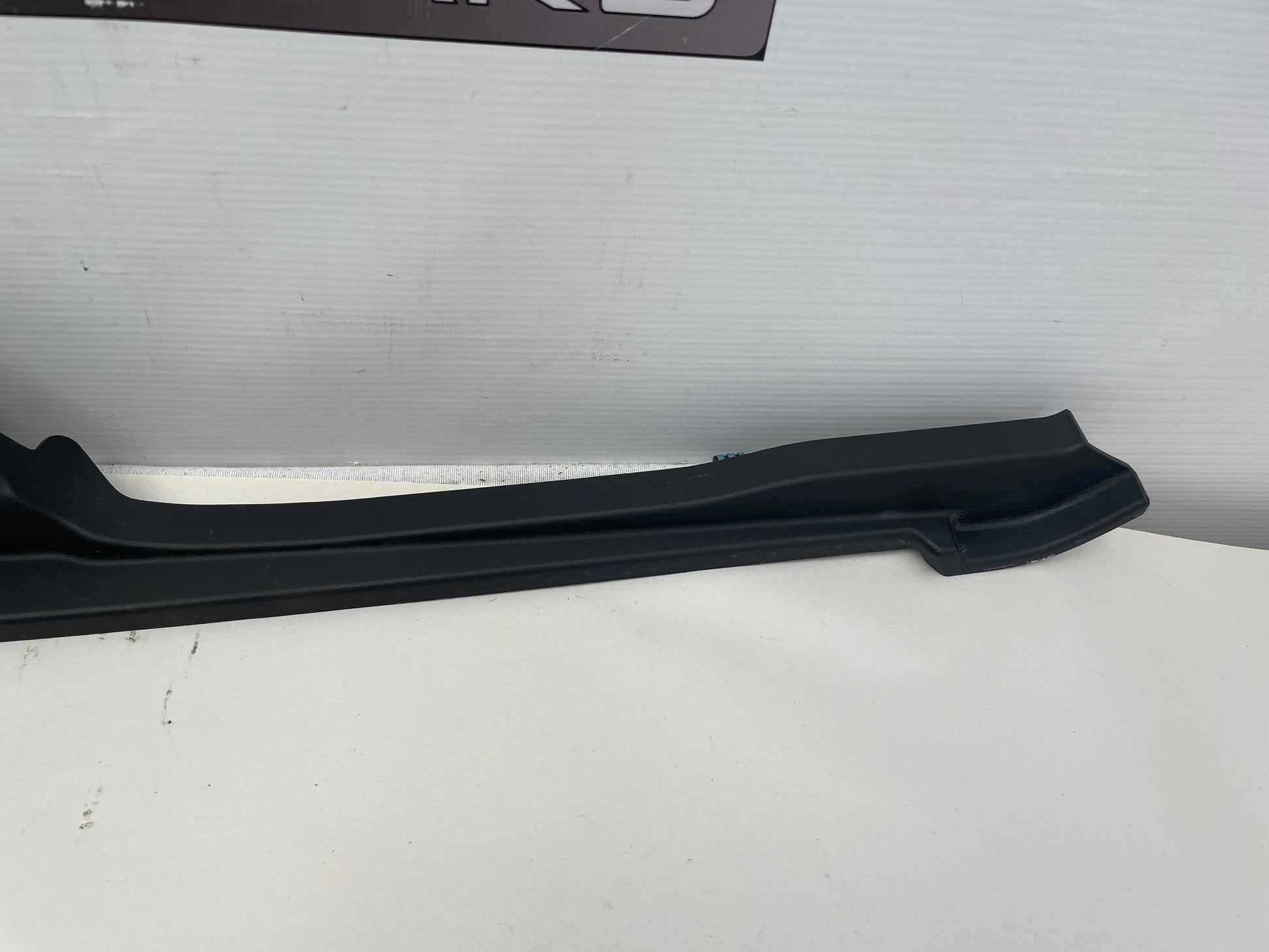 2018 Cadillac CTS-V LH Driver Fender Ledge Cover Shield OEM - Day's Parts Yard