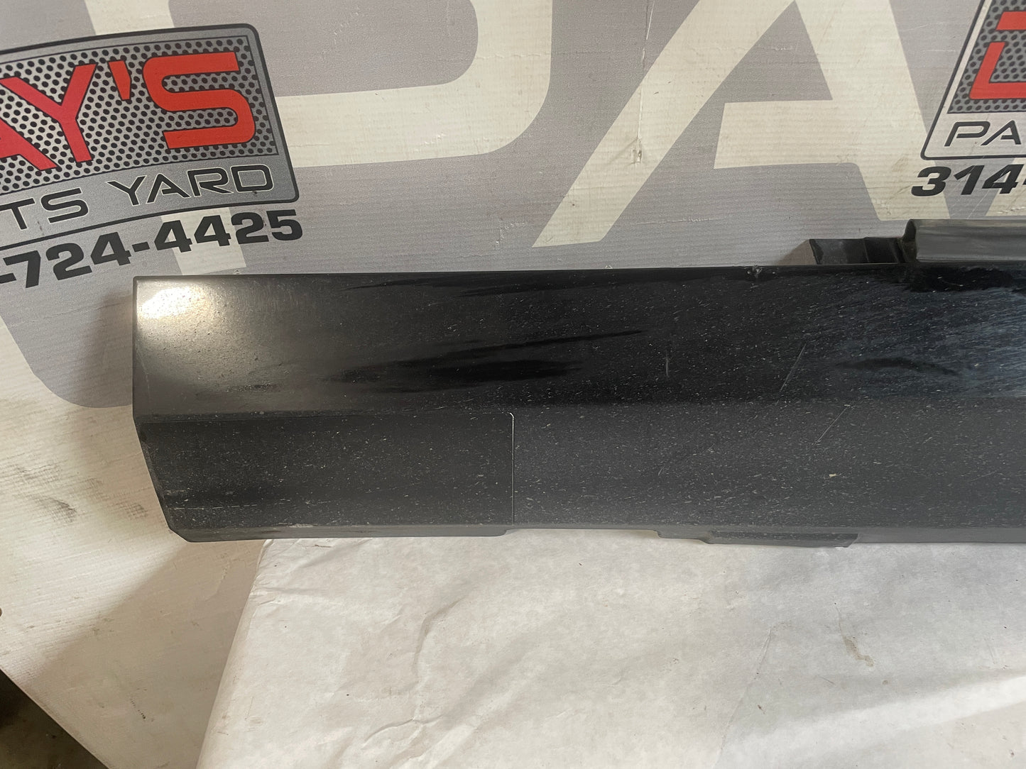 2012 Chevy Camaro SS LH Driver Rocker Molding OEM - Day's Parts Yard