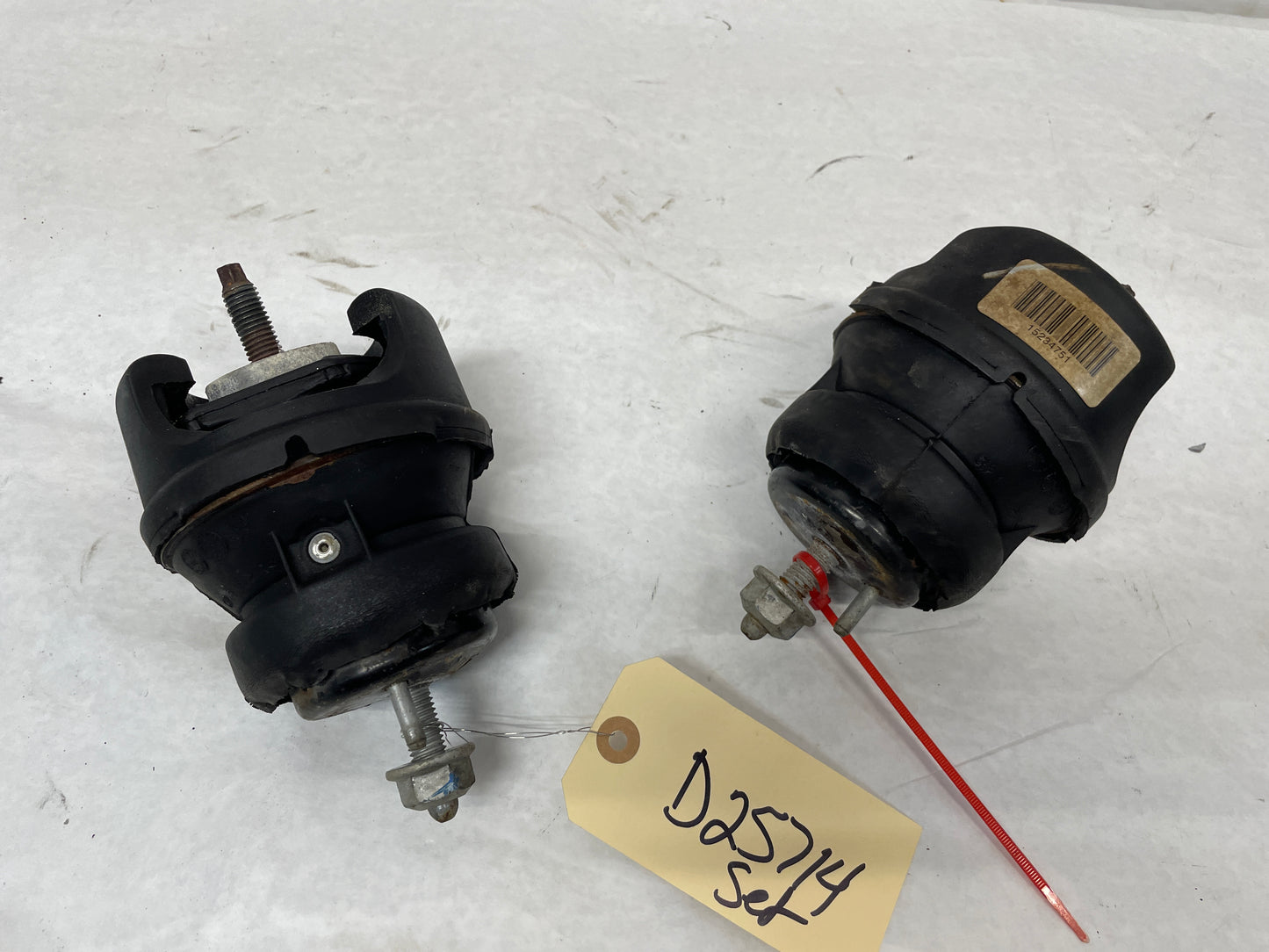 2013 Cadillac CTS-V Engine Motor Mount Set OEM - Day's Parts Yard