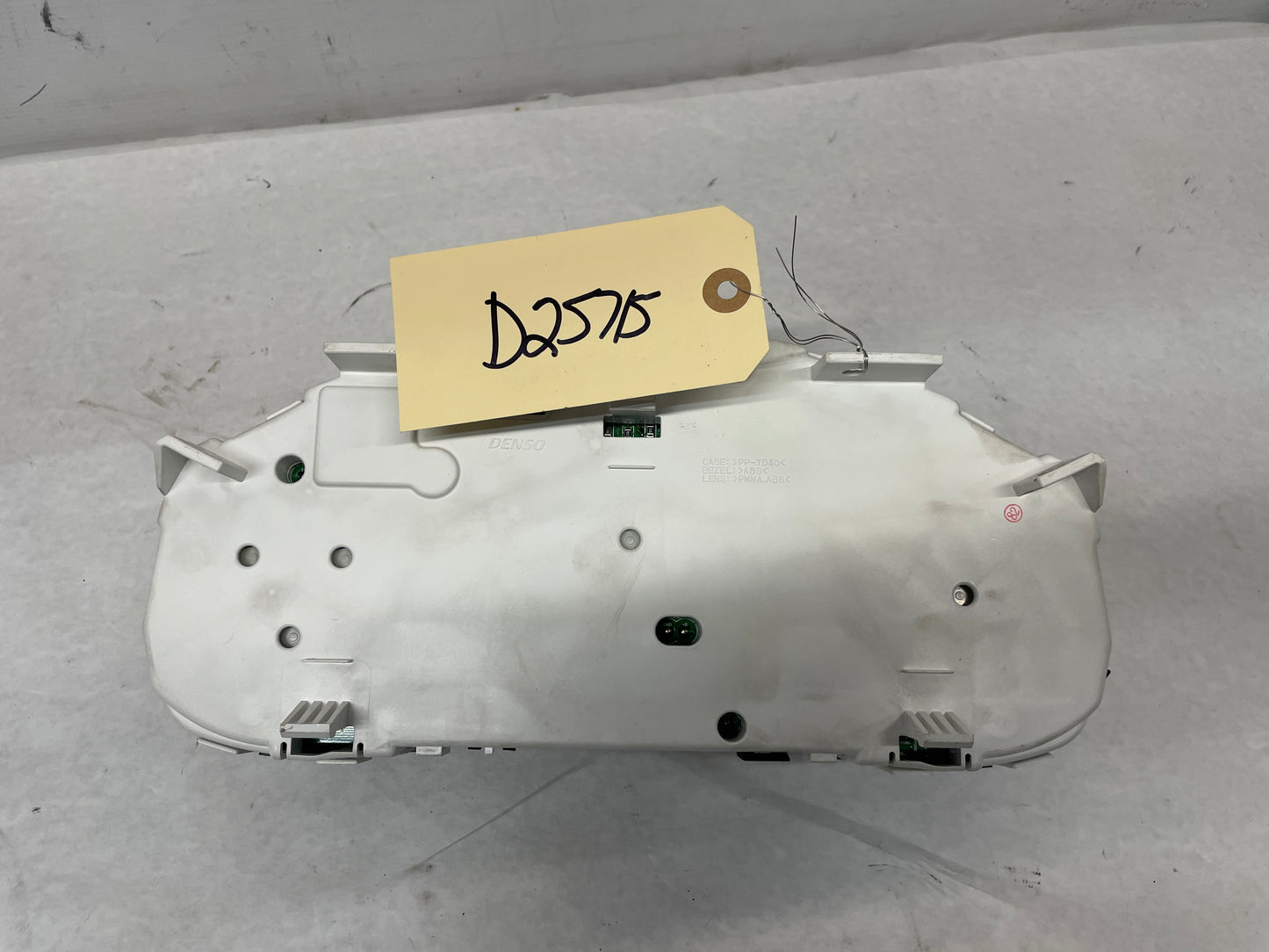 2013 Cadillac CTS-V Coupe Gauge Cluster Speedometer Instrument Panel OEM - Day's Parts Yard