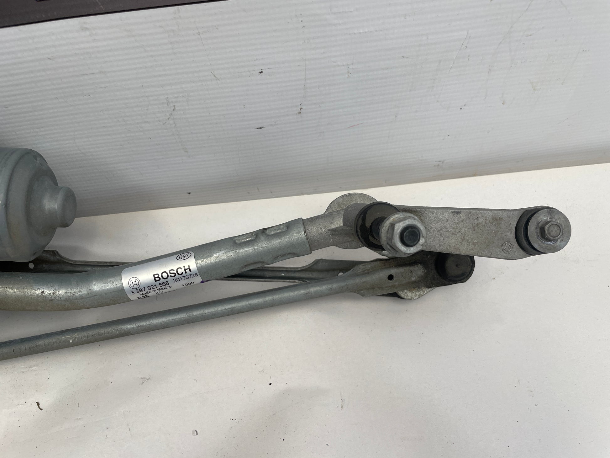 2018 Cadillac CTS-V Front Windshield Wiper Regulator w/ Motor OEM - Day's Parts Yard