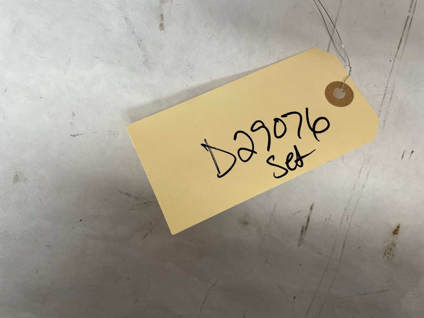 2009 Pontiac G8 GT Exhaust Muffler Hanger Bracket OEM