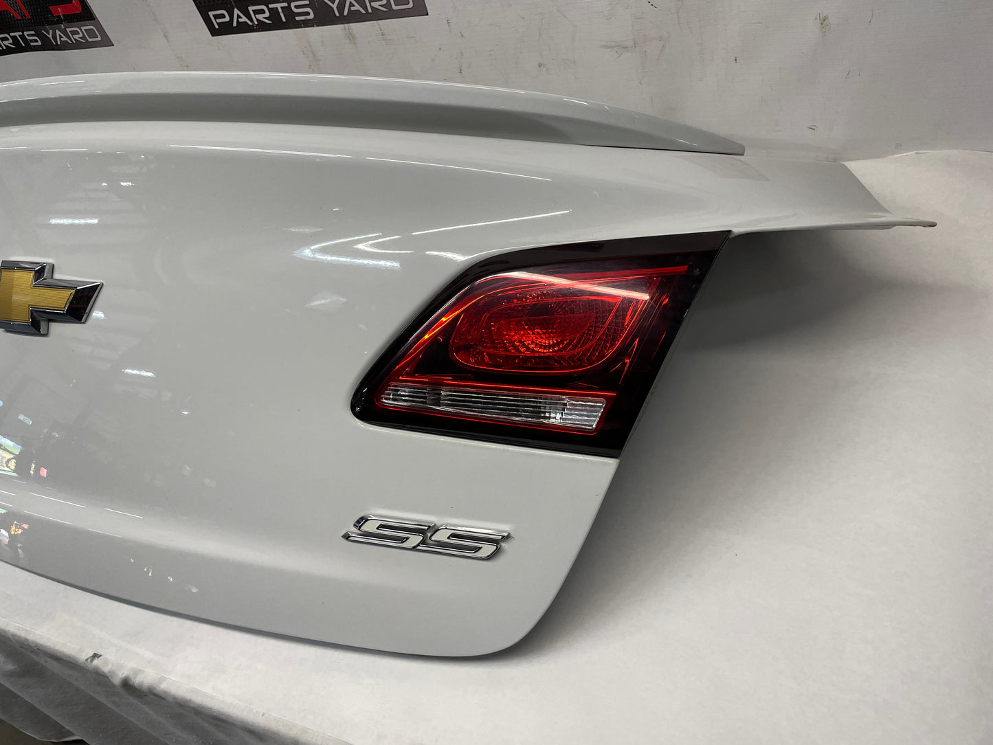 2014 Chevy SS Sedan Trunk Deck Lid w/ Spoiler White OEM - Day's Parts Yard