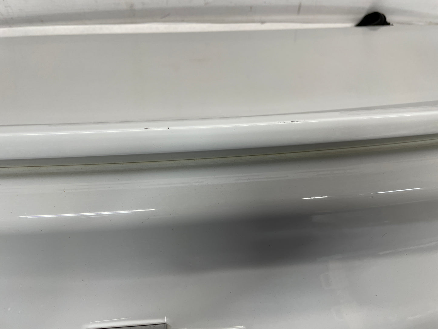 2014 Chevy SS Sedan Trunk Deck Lid w/ Spoiler White OEM - Day's Parts Yard