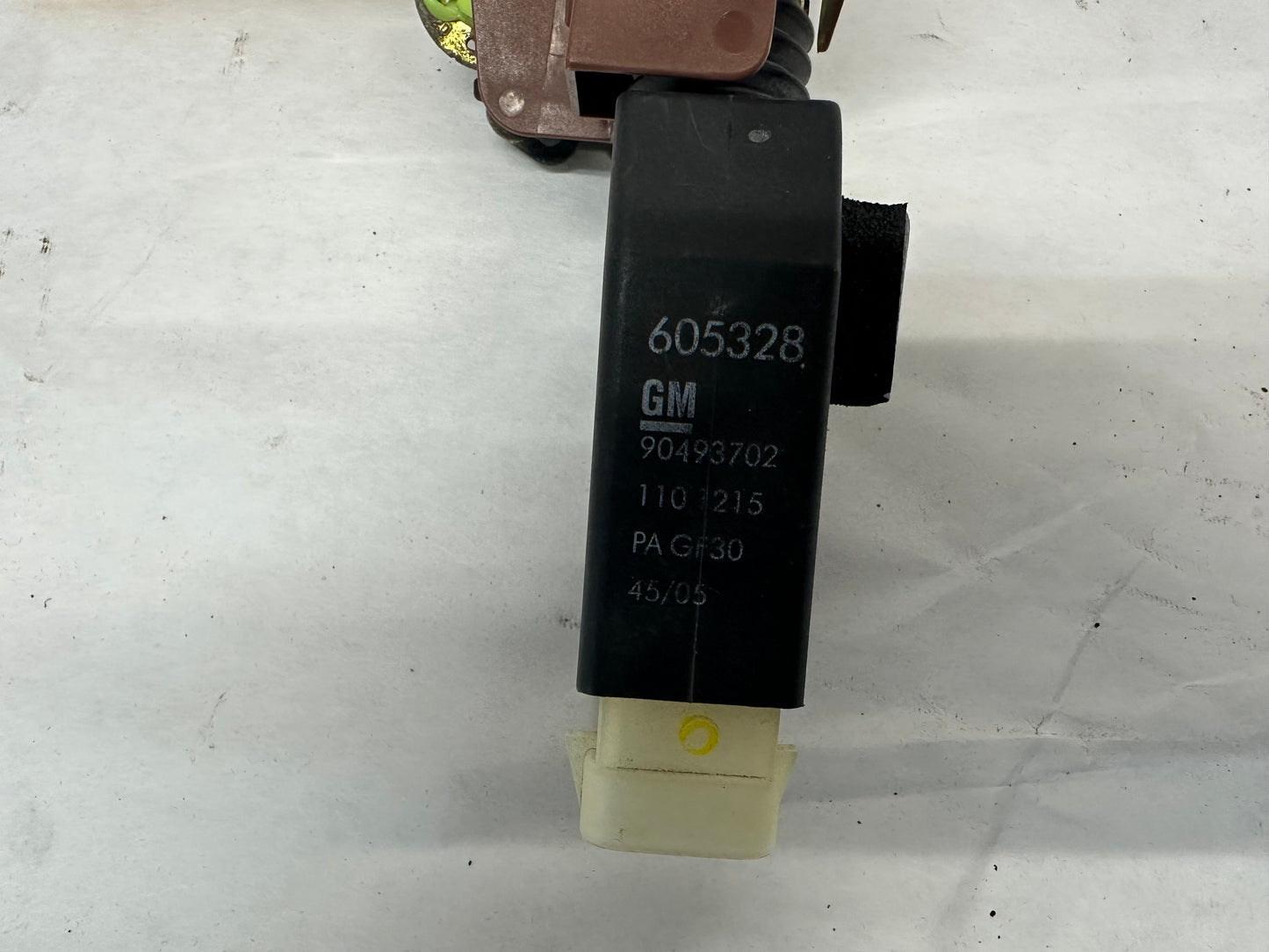 2006 Pontiac GTO RH Passenger Door Lock Actuator OEM - Day's Parts Yard