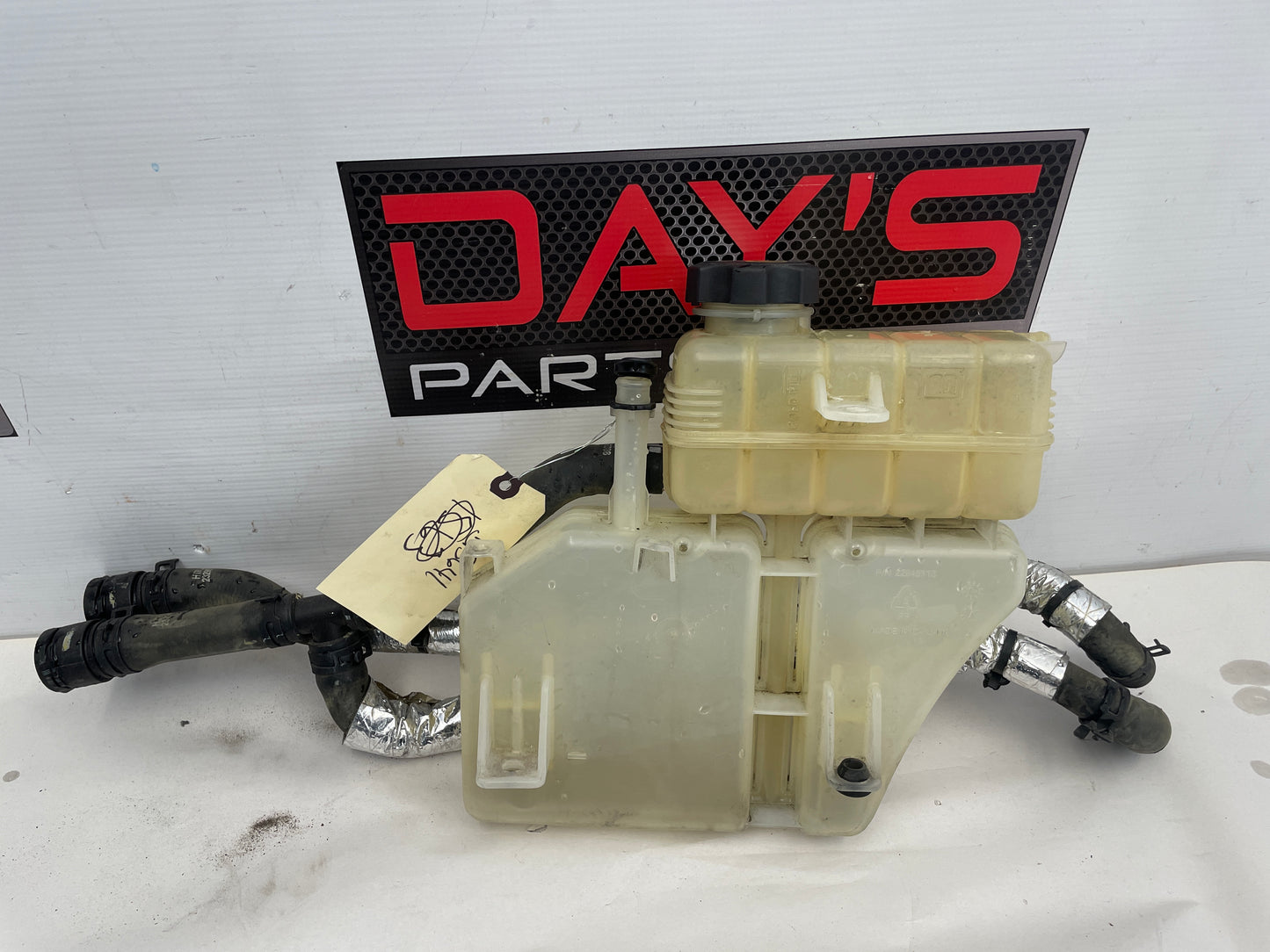 2018 Cadillac CTS-V Engine Coolant Recovery Reservoir Tank w/ Hoses OEM - Day's Parts Yard