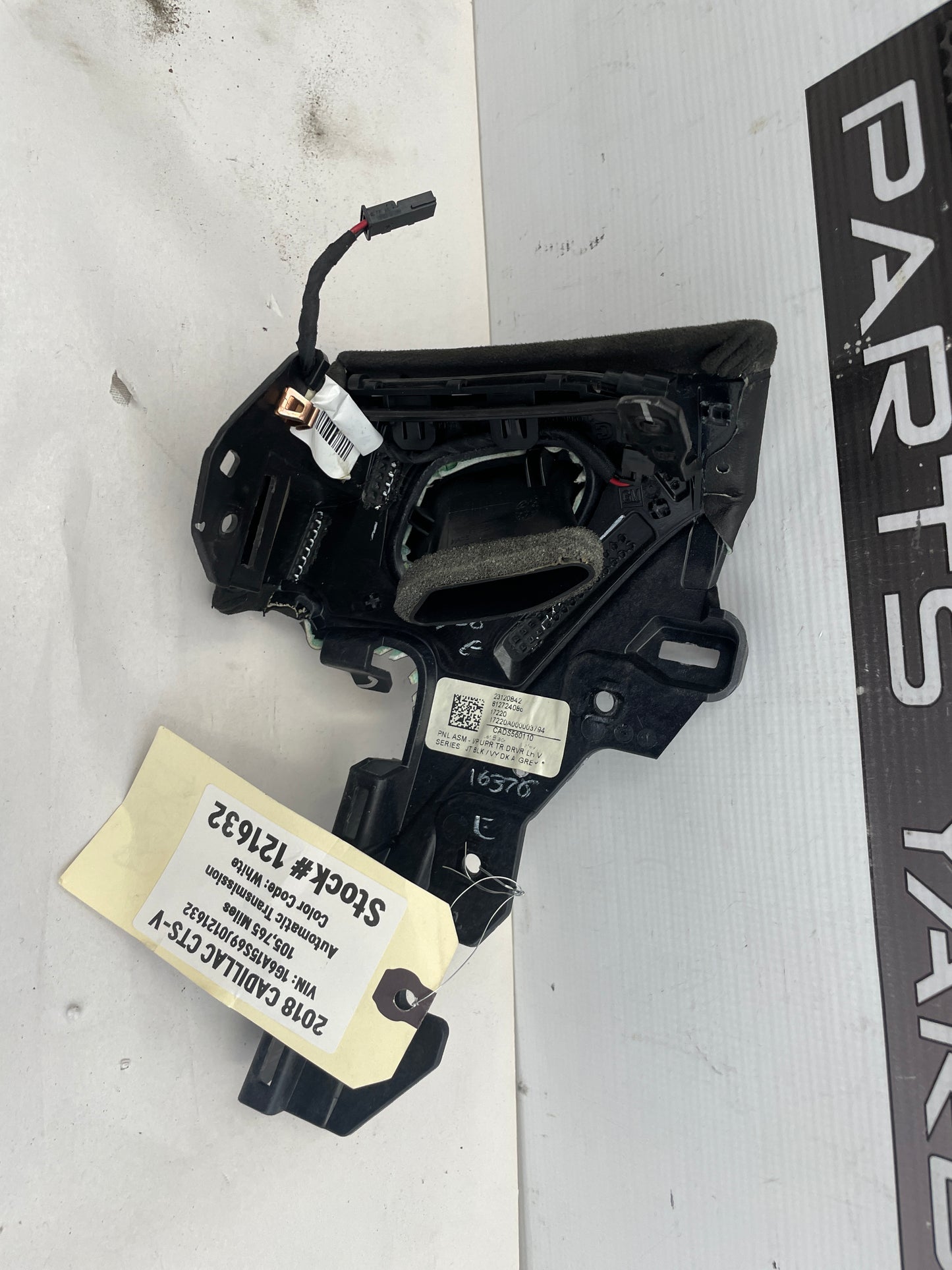 2018 Cadillac CTS-V Dash Board Vent Trim Suede OEM - Day's Parts Yard