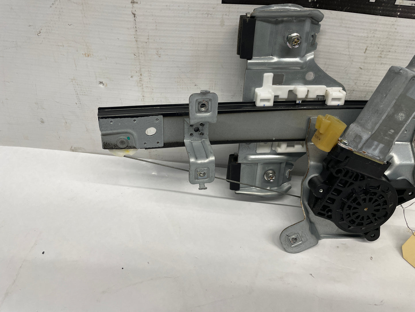 2016 Chevy SS Sedan RH Passenger Rear Window Regulator w/ Motor OEM - Day's Parts Yard