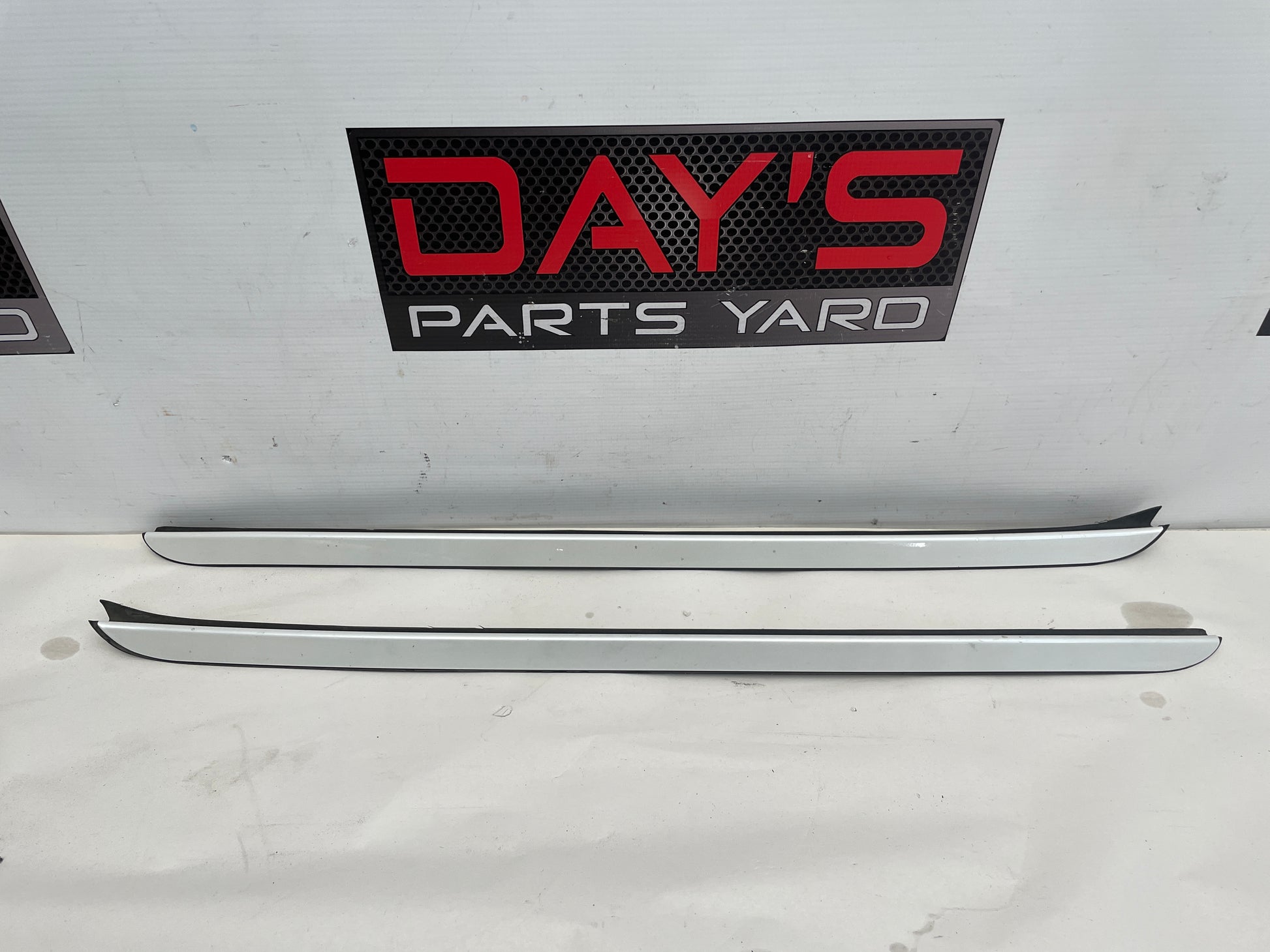 2018 Cadillac CTS-V RH & LH Front Windshield Reveal Molding Trim OEM - Day's Parts Yard