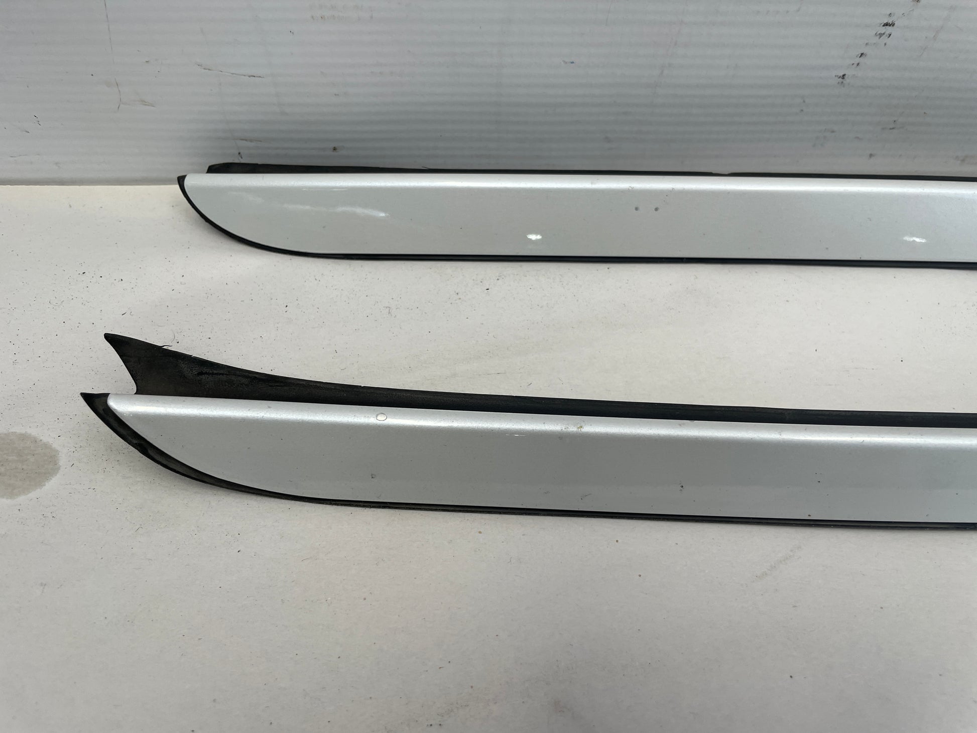 2018 Cadillac CTS-V RH & LH Front Windshield Reveal Molding Trim OEM - Day's Parts Yard