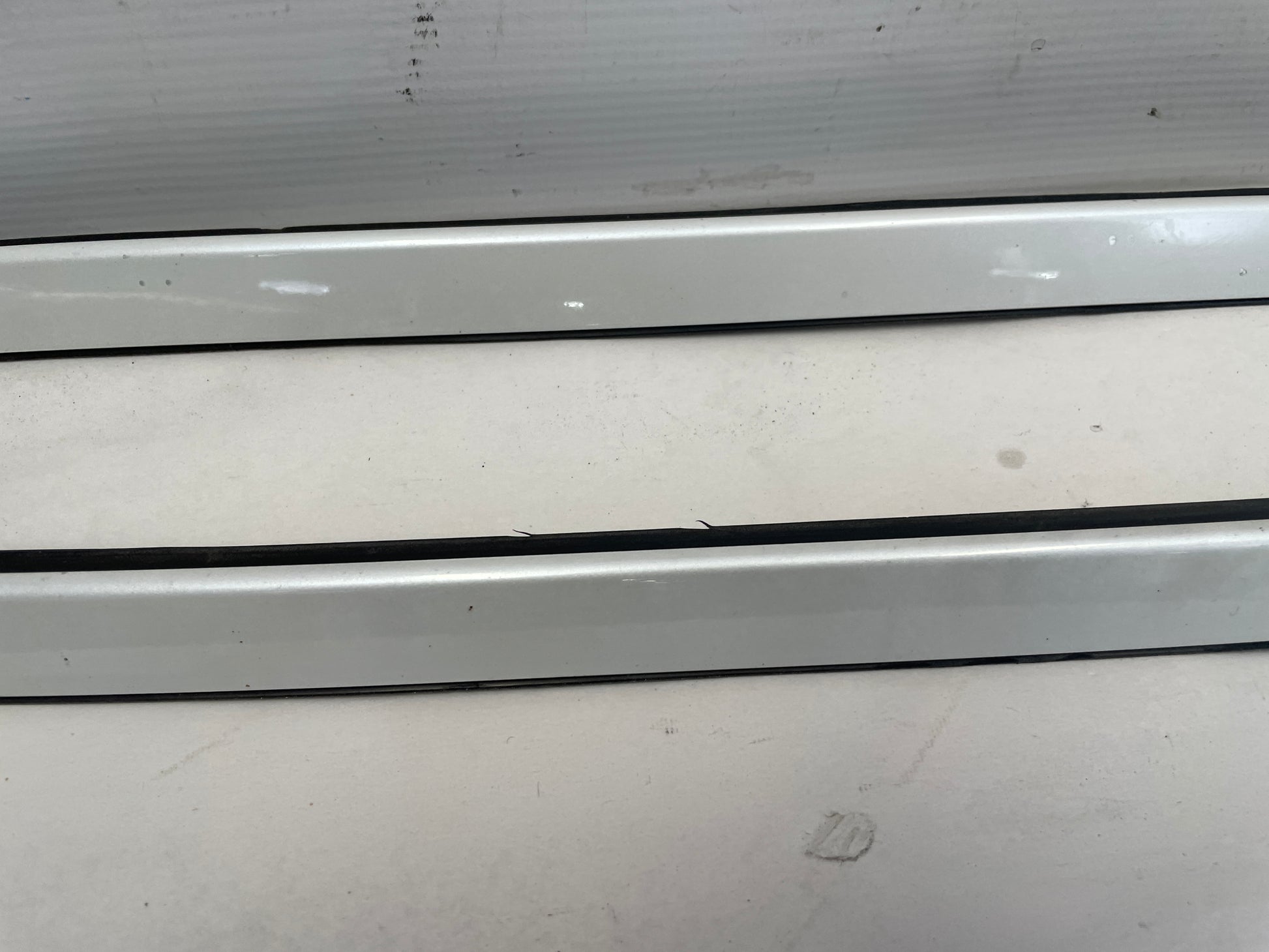 2018 Cadillac CTS-V RH & LH Front Windshield Reveal Molding Trim OEM - Day's Parts Yard