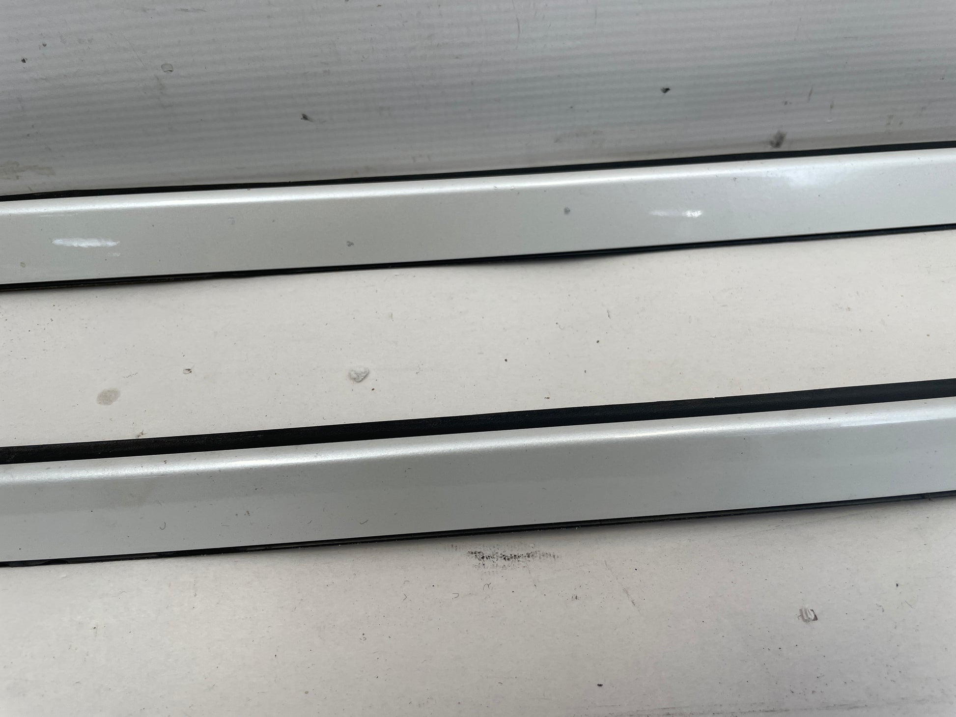 2018 Cadillac CTS-V RH & LH Front Windshield Reveal Molding Trim OEM - Day's Parts Yard