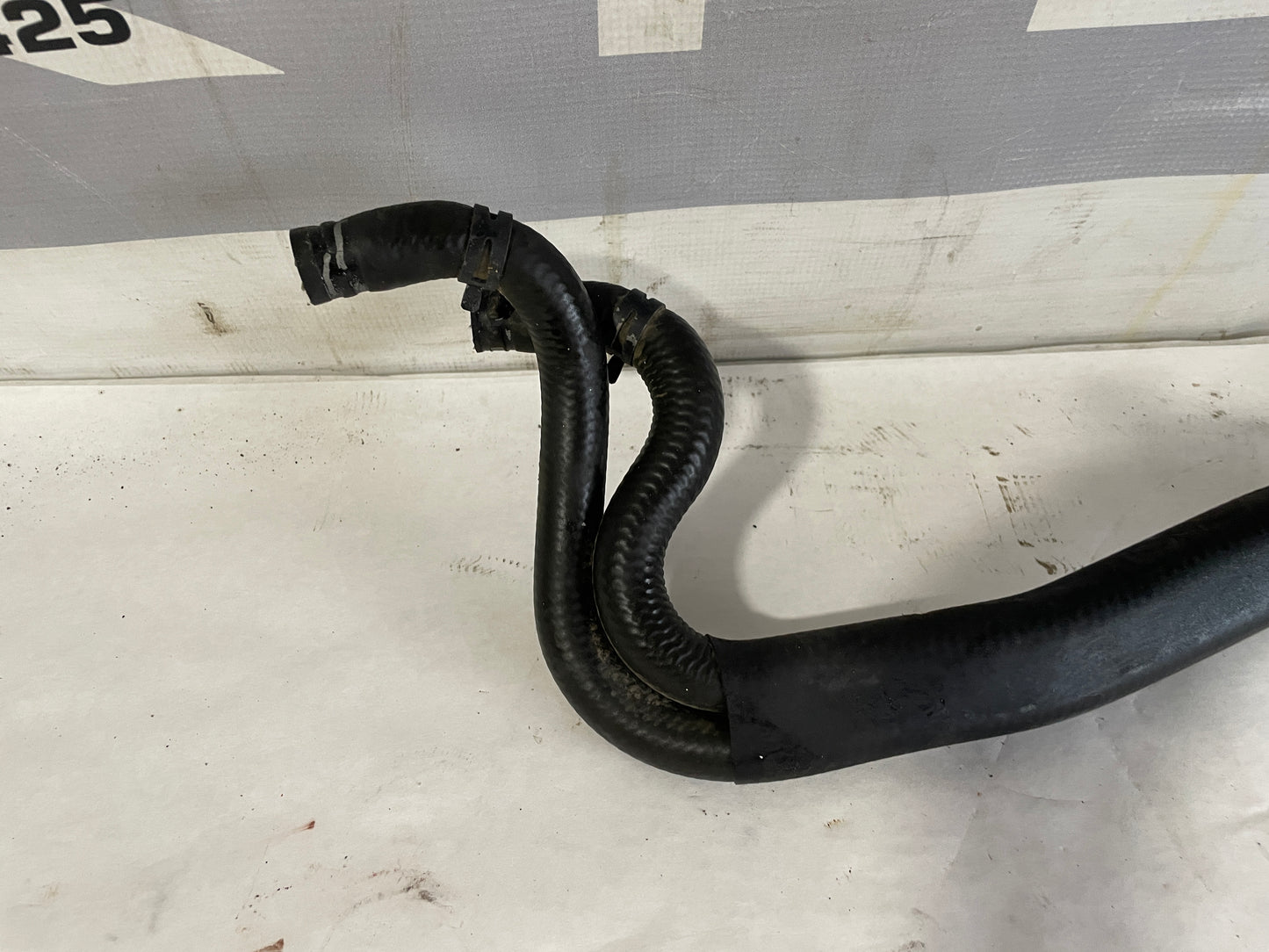 2008 Pontiac G8 GT Heater Core Hose OEM - Day's Parts Yard