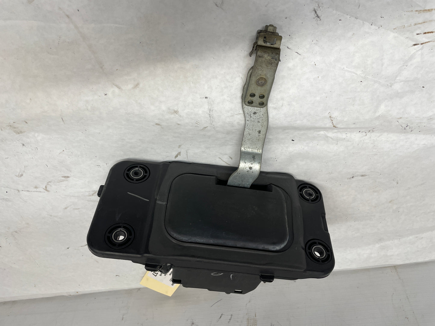 2013 Cadillac CTS-V Coupe Automatic Shifter Base OEM - Day's Parts Yard