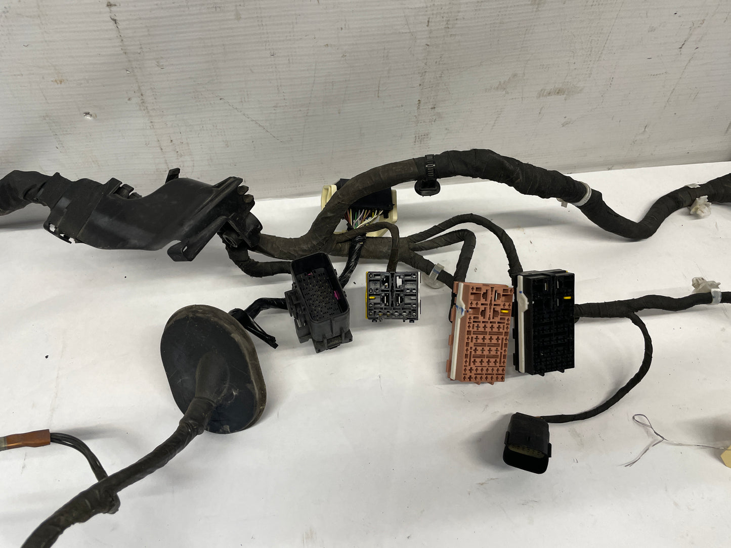 2016 Chevy SS Sedan Fire Wall Front Chassis Engine Bay Wire Wiring Harness OEM - Day's Parts Yard