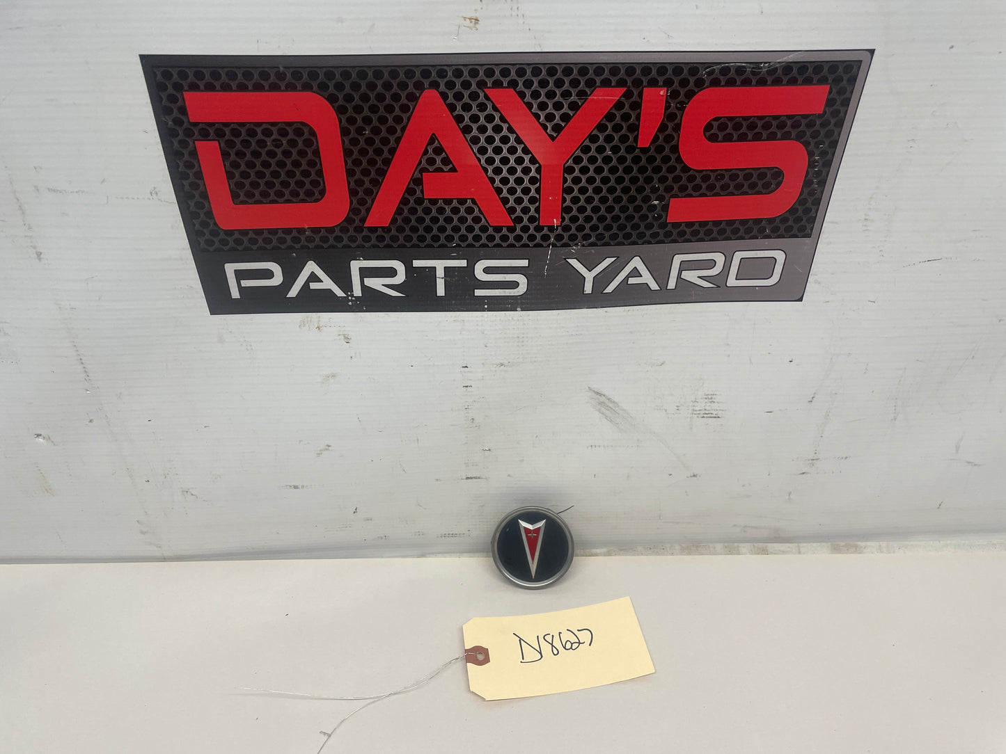 2006 Pontiac GTO Wheel Center Cap OEM - Day's Parts Yard
