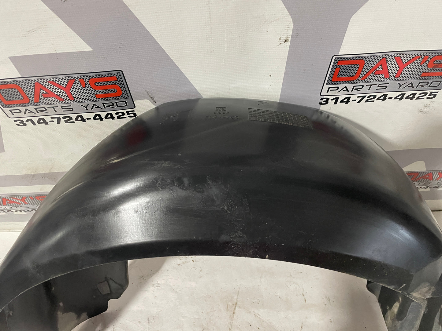2008 Pontiac G8 GT Rear LH Driver Wheel Well Fender Liner OEM - Day's Parts Yard