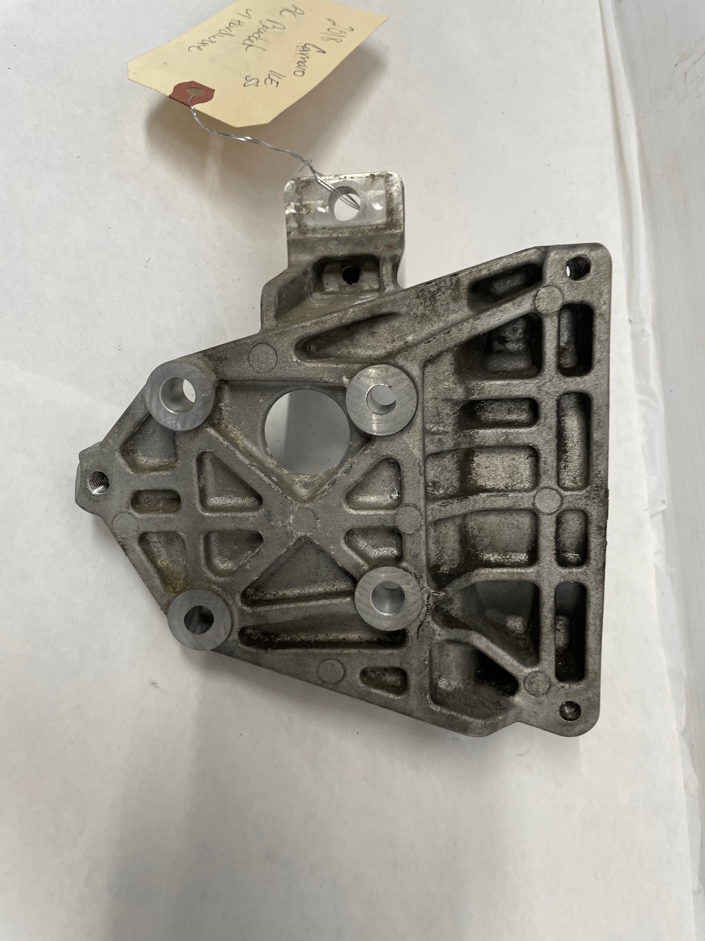 2018 Chevy Camaro 1LE SS AC A/C Air Conditioner Compressor Bracket OEM - Day's Parts Yard
