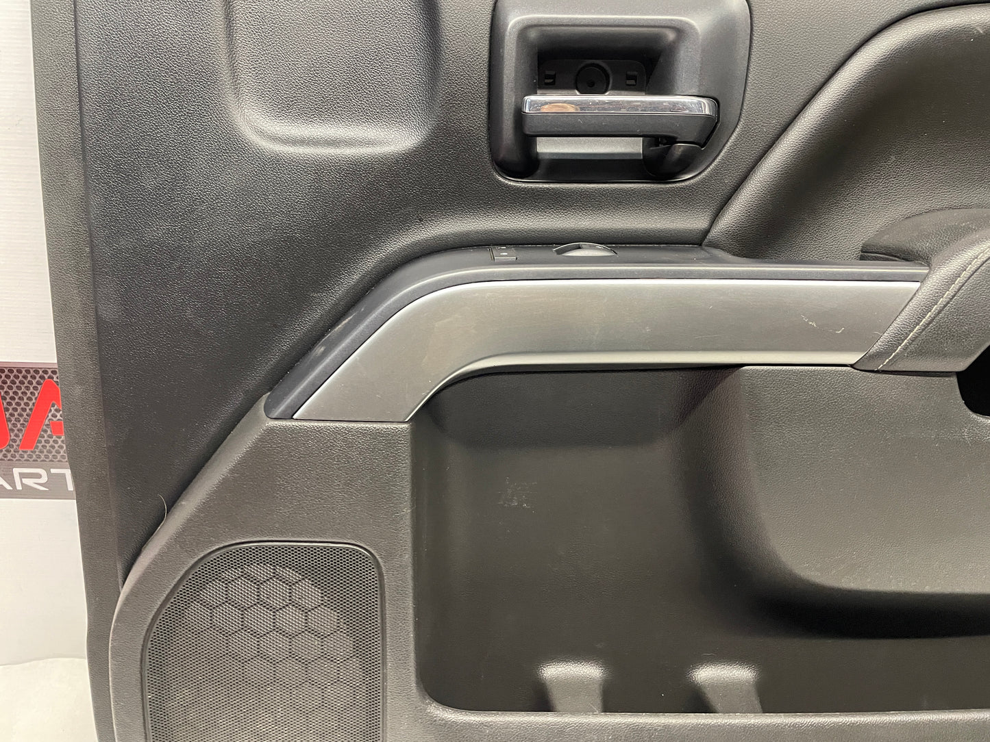 2015 Chevy Silverado K1500 RH Passenger Front Interior Door Panel Trim OEM - Day's Parts Yard