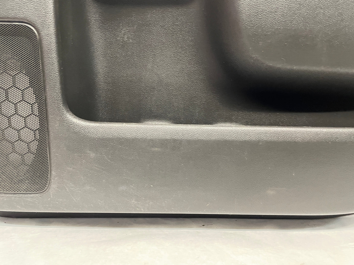 2015 Chevy Silverado K1500 RH Passenger Front Interior Door Panel Trim OEM - Day's Parts Yard