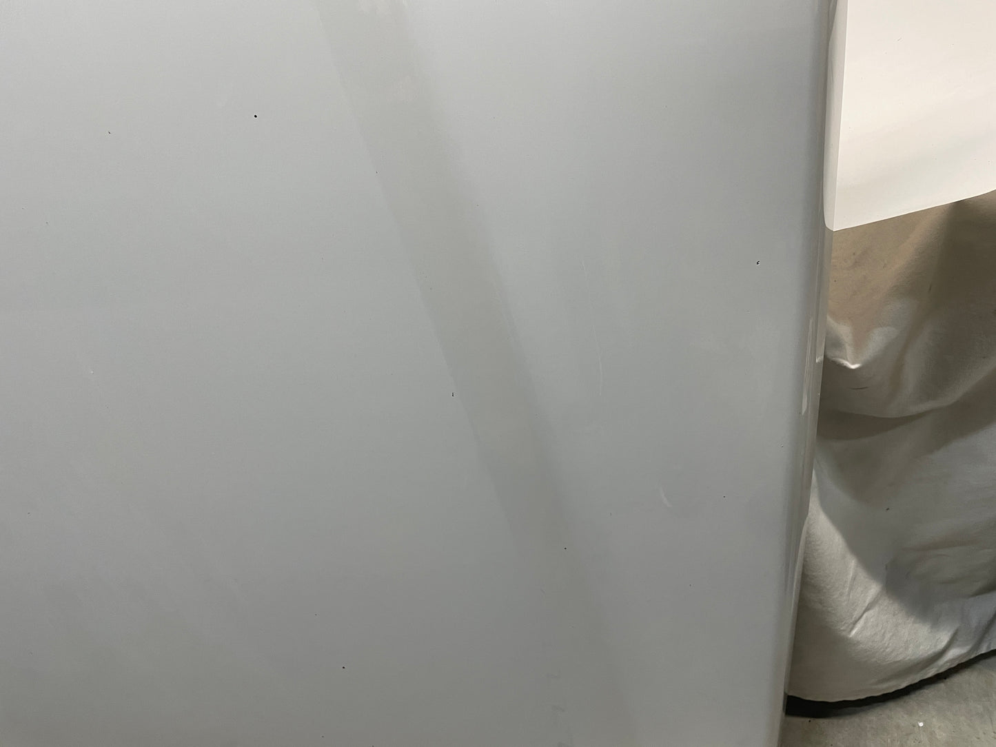 2004 Chevy Silverado 2500HD Hood OEM LOCAL PICK UP - Day's Parts Yard