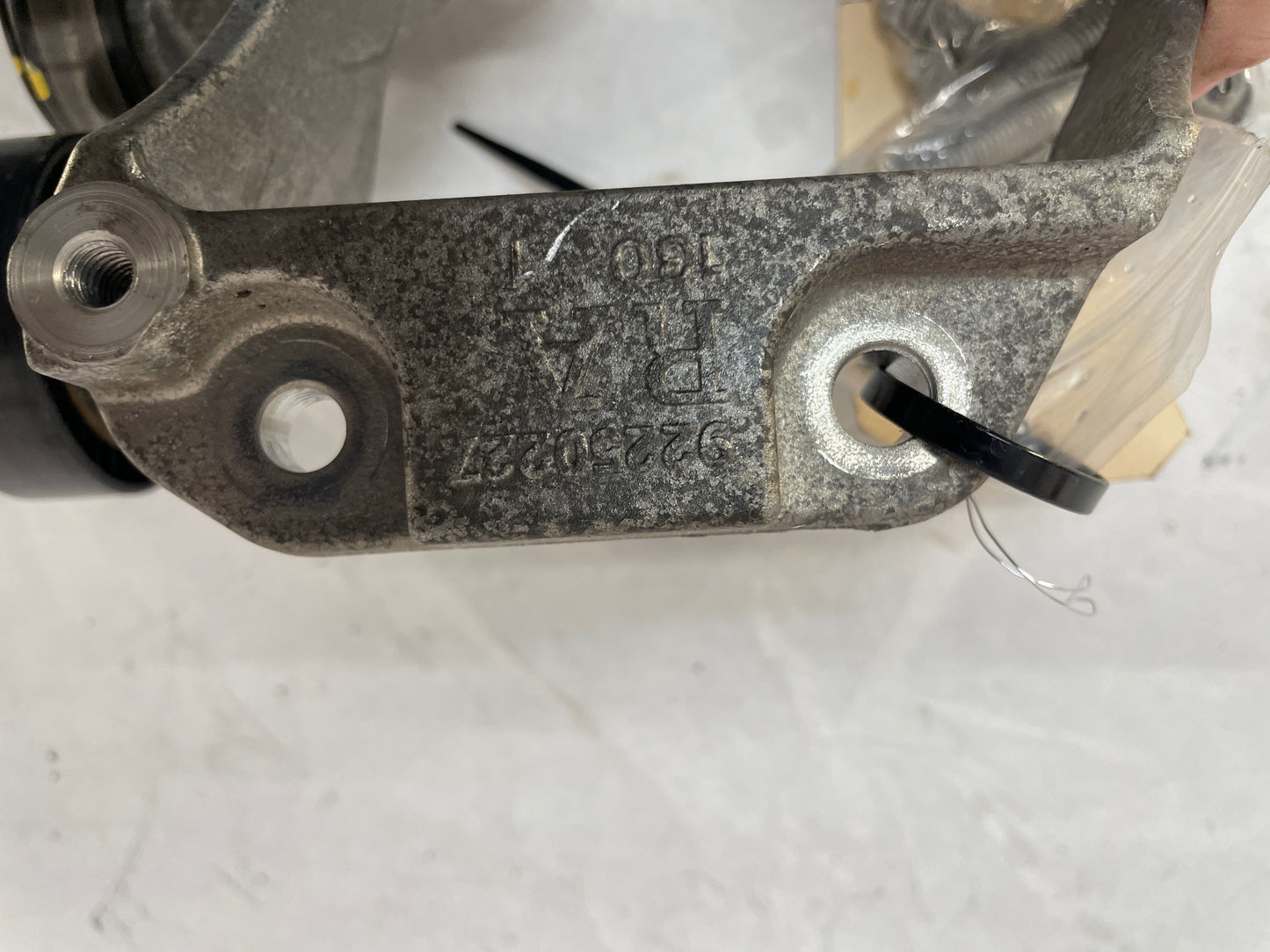 2017 Chevy SS Sedan AC A/C Air Conditioner Compressor Bracket w/ Hardware OEM - Day's Parts Yard