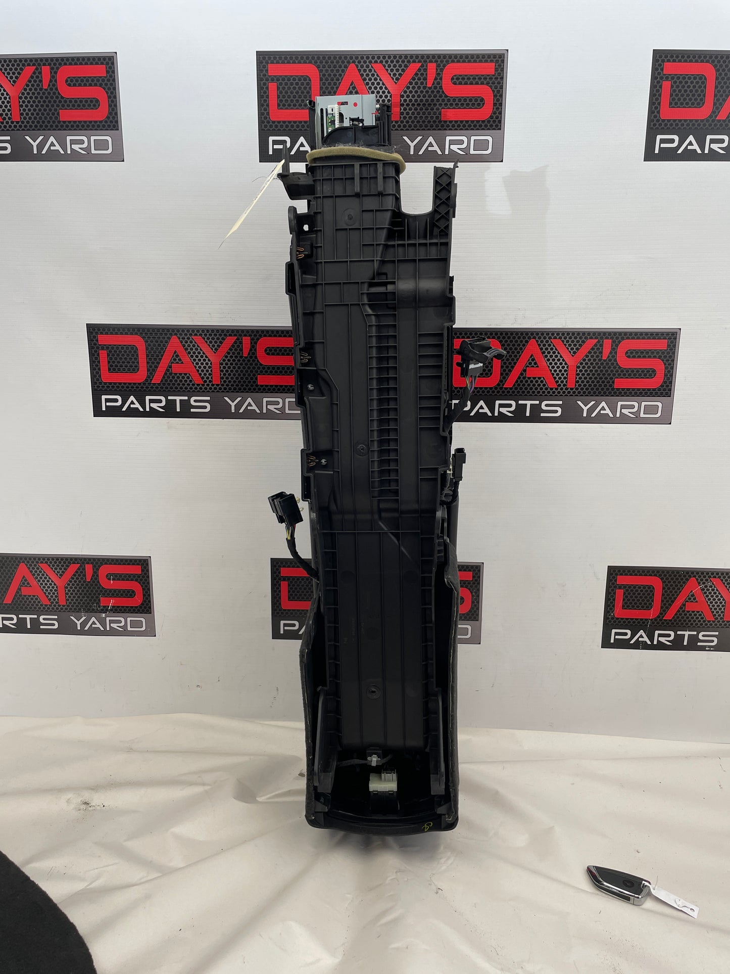 2018 Cadillac CTS-V Center Console w/ Shifter OEM - Day's Parts Yard
