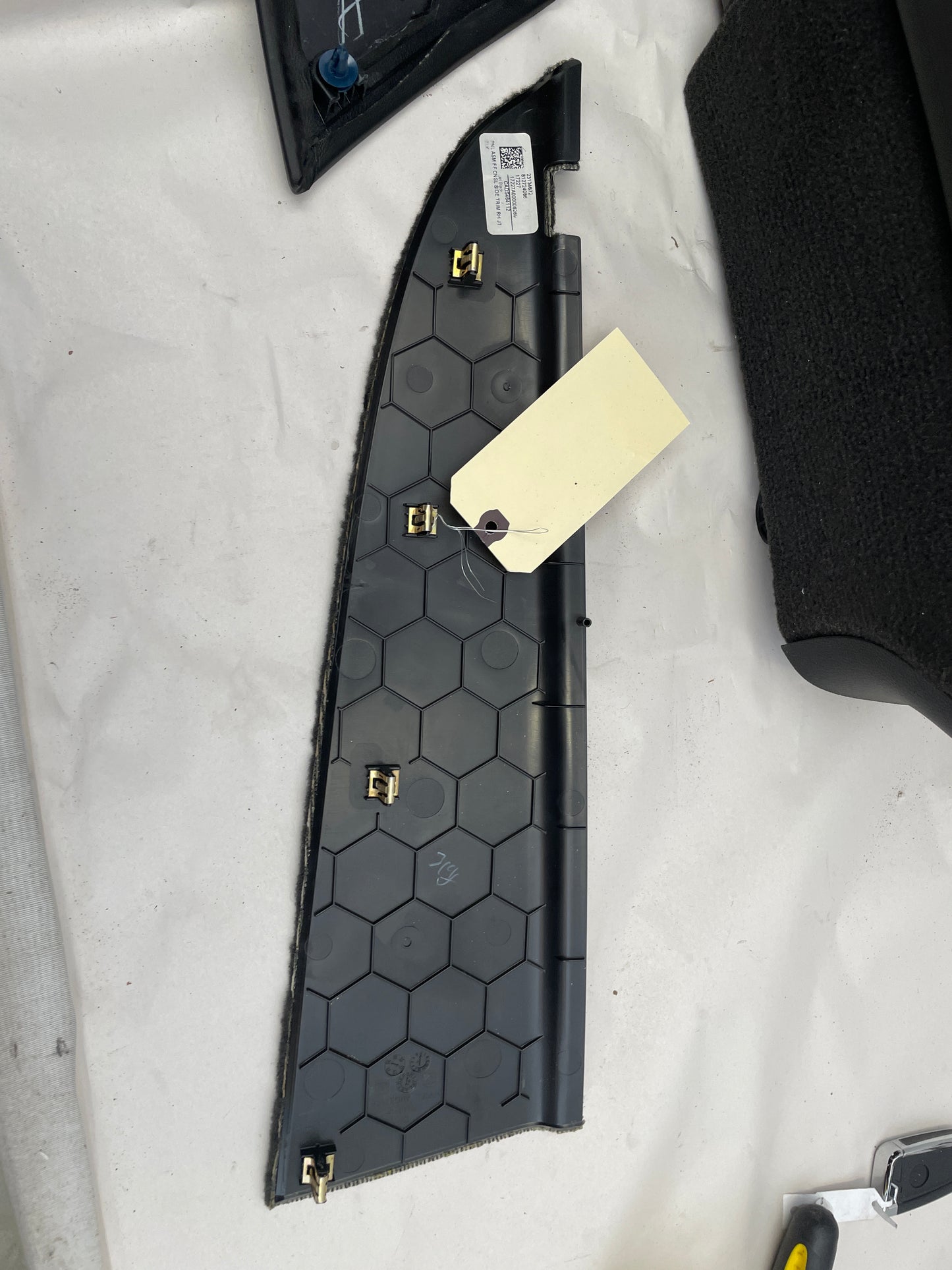 2018 Cadillac CTS-V Center Console w/ Shifter OEM - Day's Parts Yard