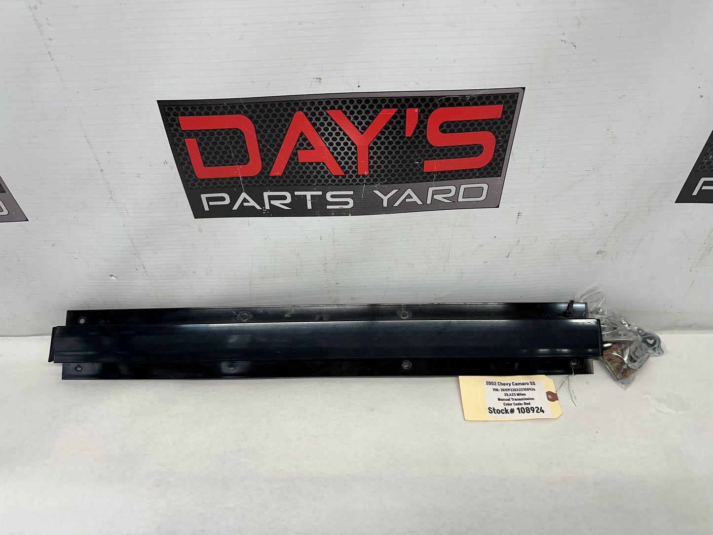 2002 Chevy Camaro SS T- Top Center Roof Divider Trim Molding OEM - Day's Parts Yard
