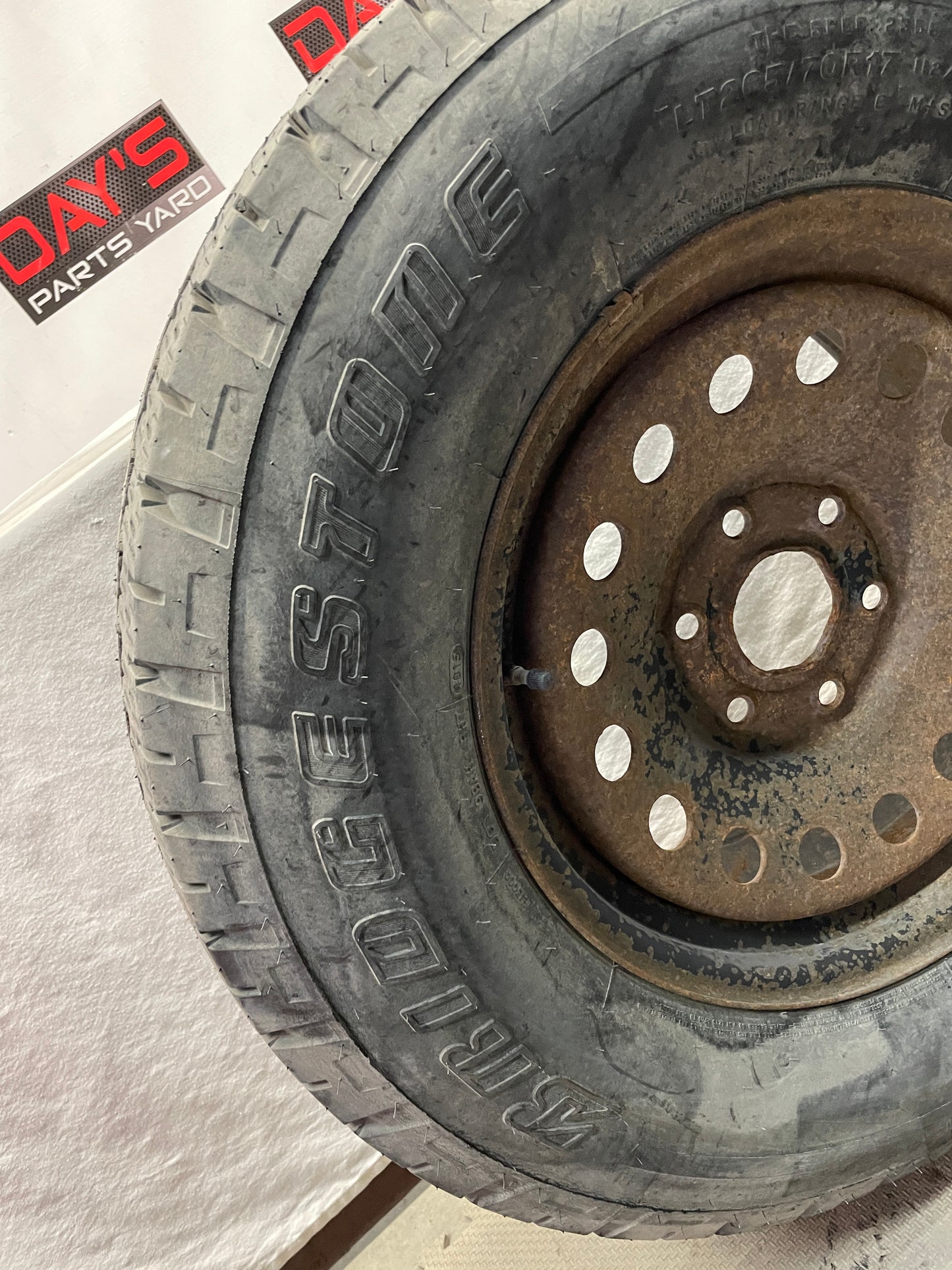 2015 Chevy Silverado K1500 Spare Wheel & Tire OEM - Day's Parts Yard