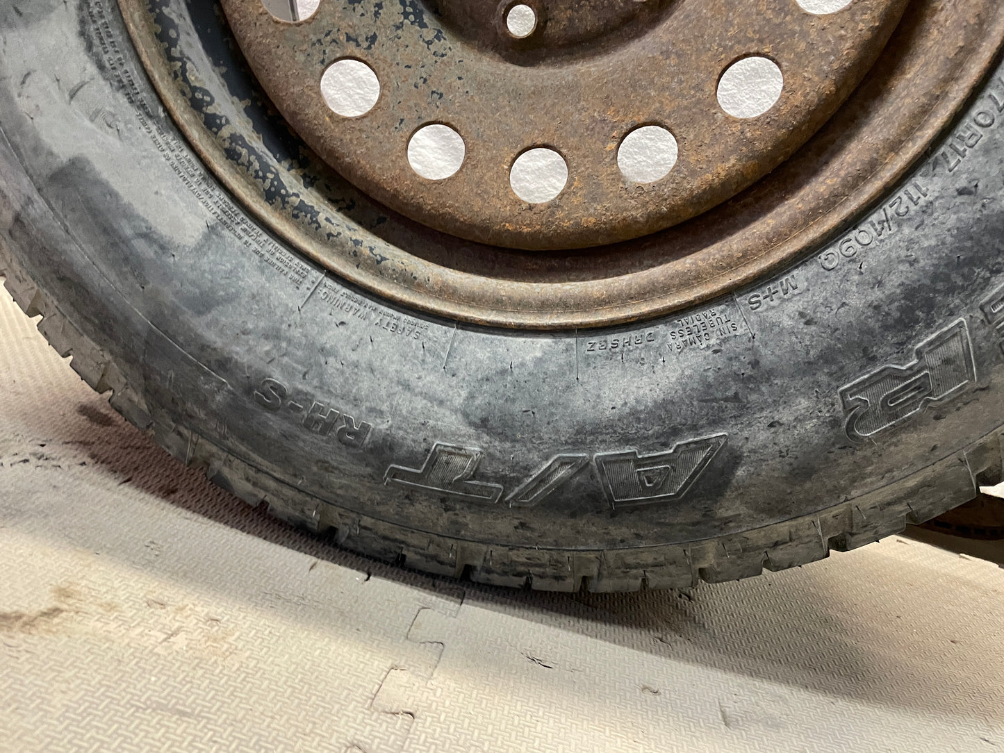 2015 Chevy Silverado K1500 Spare Wheel & Tire OEM - Day's Parts Yard