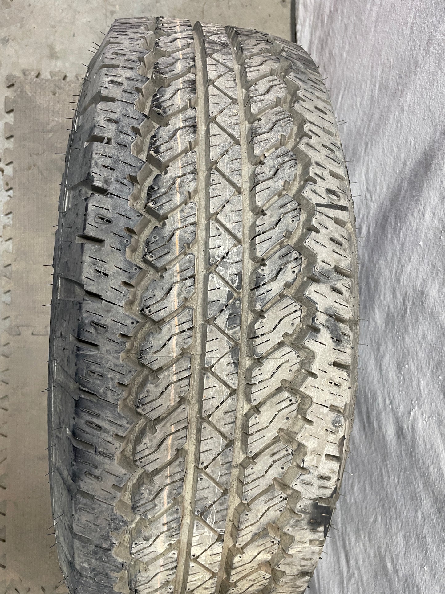 2015 Chevy Silverado K1500 Spare Wheel & Tire OEM - Day's Parts Yard