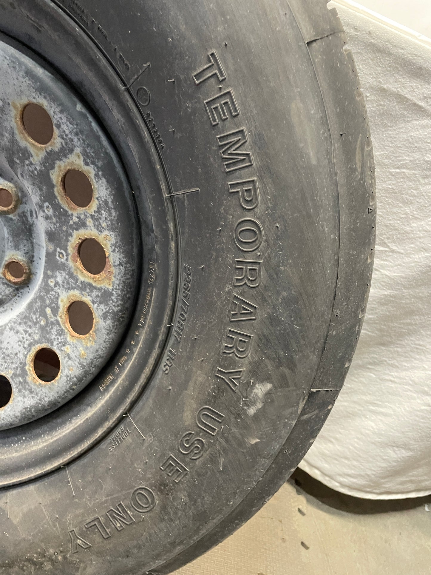2015 Chevy Silverado K1500 Spare Wheel & Tire 17X7.5 OEM - Day's Parts Yard