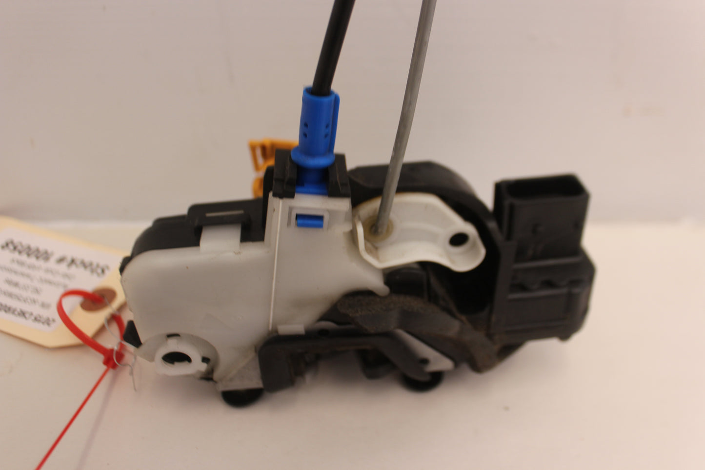 2015 Chevy SS Sedan Front RH Passenger Door Lock Actuator Latch OEM - Day's Parts Yard