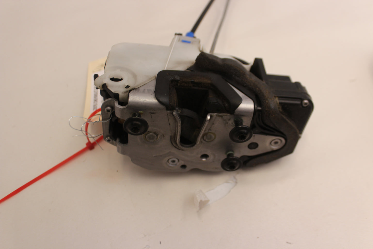 2015 Chevy SS Sedan Front RH Passenger Door Lock Actuator Latch OEM - Day's Parts Yard