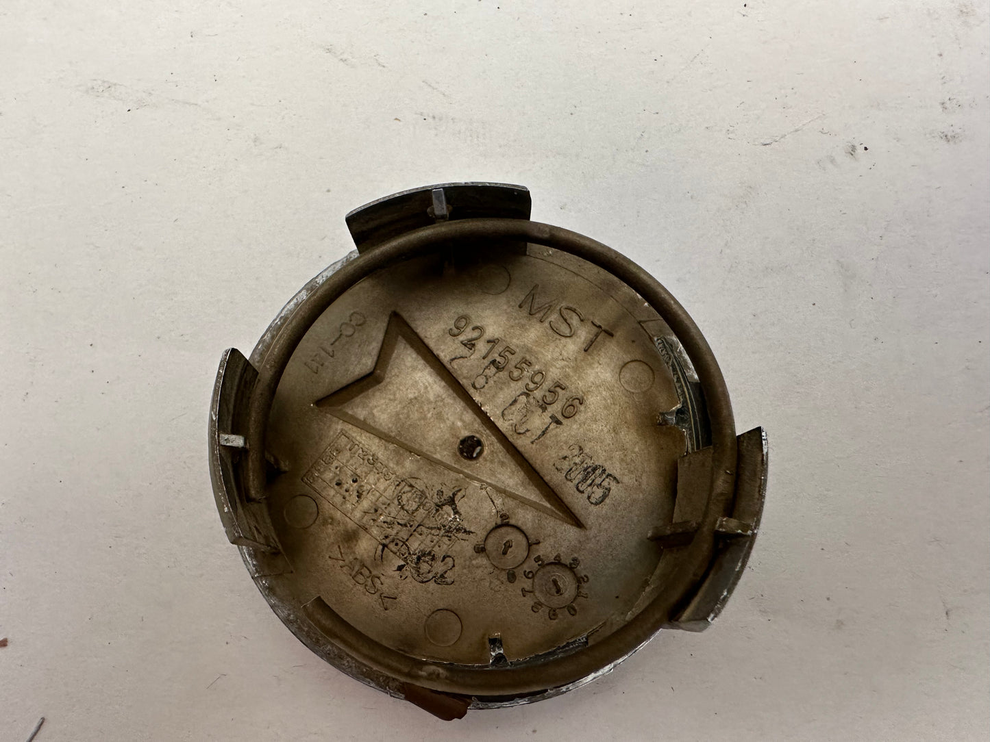 2006 Pontiac GTO Center Cap OEM - Day's Parts Yard