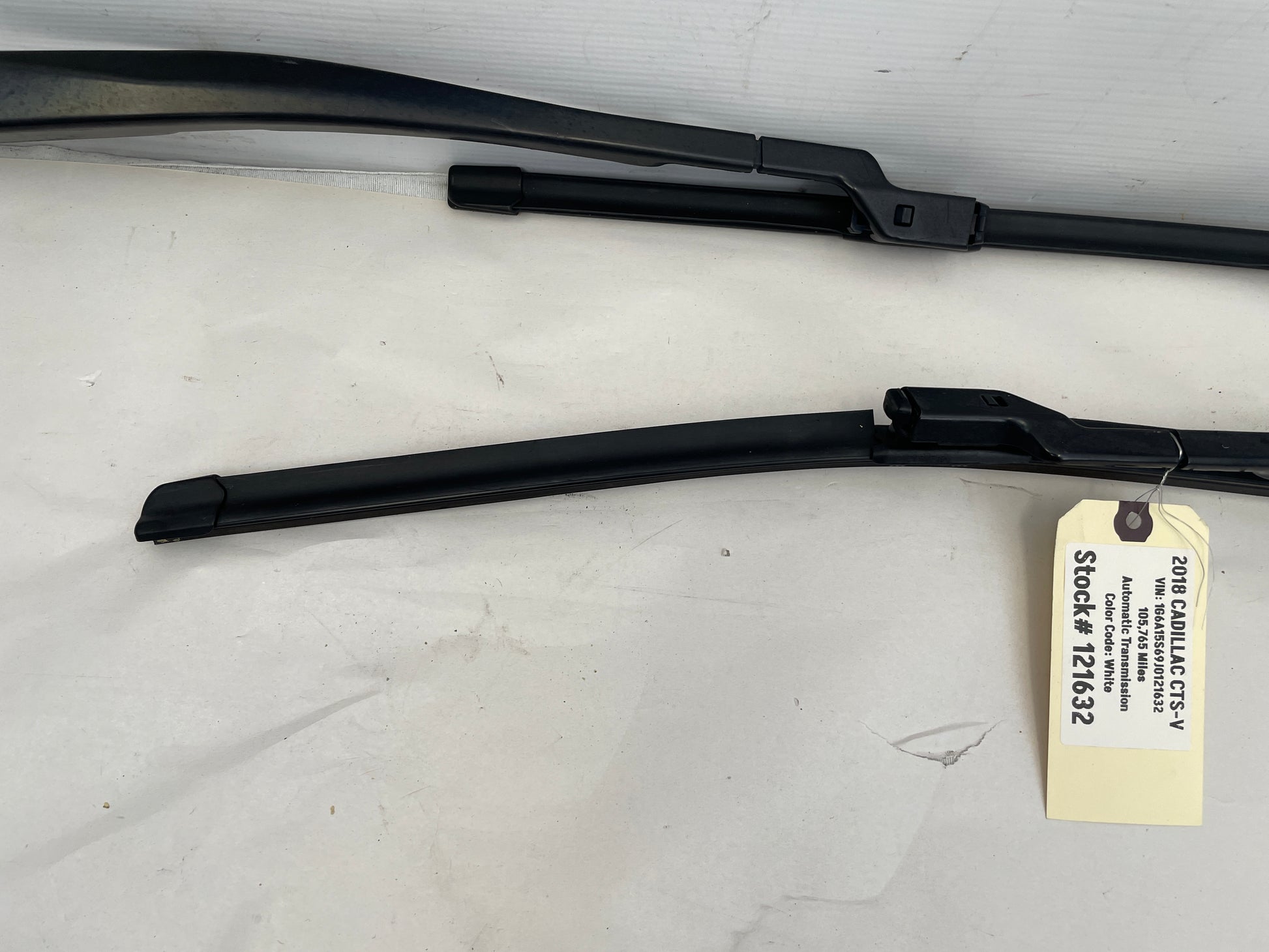 2018 Cadillac CTS-V RH & LH Windshield Wiper Arms OEM - Day's Parts Yard