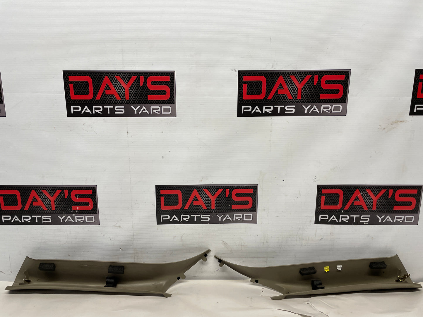 2004 Chevy Silverado 2500HD RH & LH Interior A Pillar Trim OEM - Day's Parts Yard