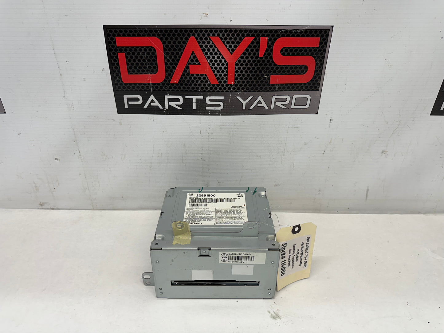 2014 Cadillac CTS-V Coupe Radio CD Player Navigation Receiver Box OEM - Day's Parts Yard