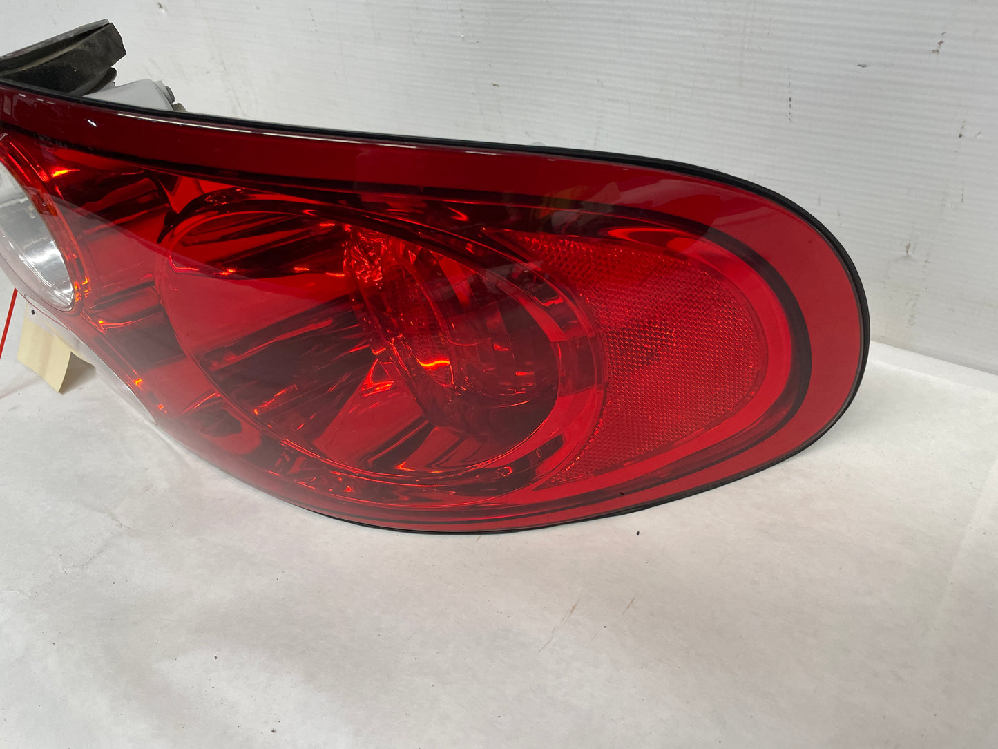 2005 Pontiac GTO RH Passenger Tail Light Taillight Lamp OEM - Day's Parts Yard