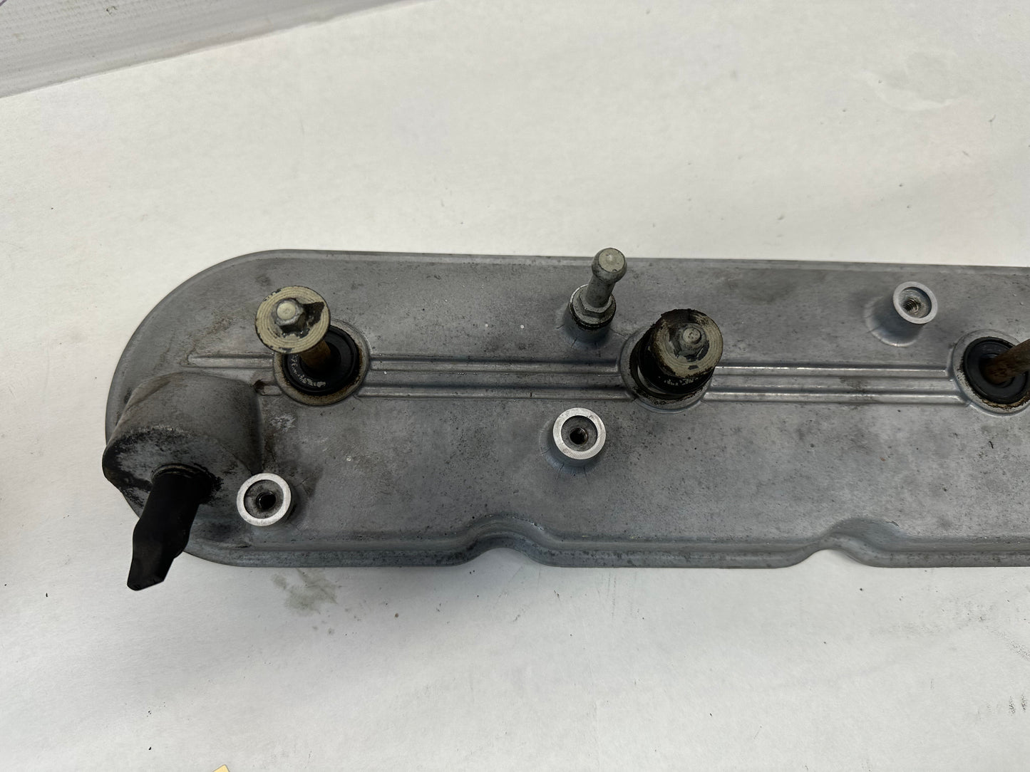 2006 Pontiac GTO RH & LH Engine Motor Valve Cover Set OEM LS1 LS2 LS3 LS6 - Day's Parts Yard