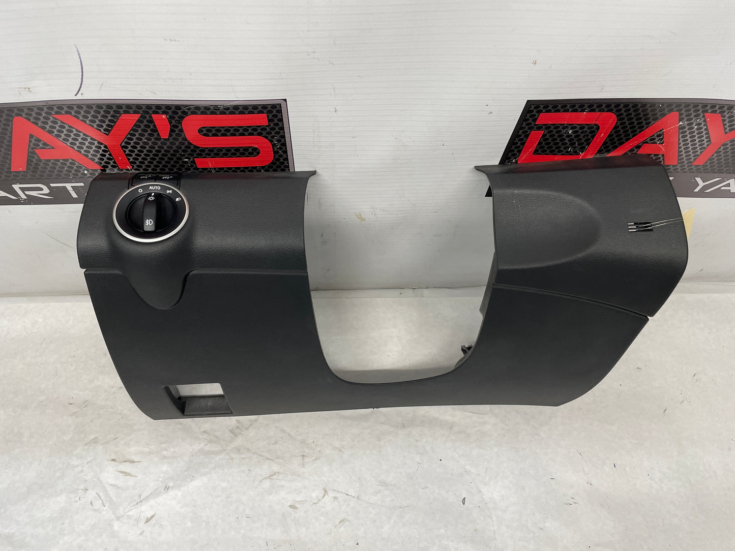 2008 Pontiac G8 Base LH Driver Lower Dash Knee Bolster Column Cover Trim Panel OEM - Day's Parts Yard