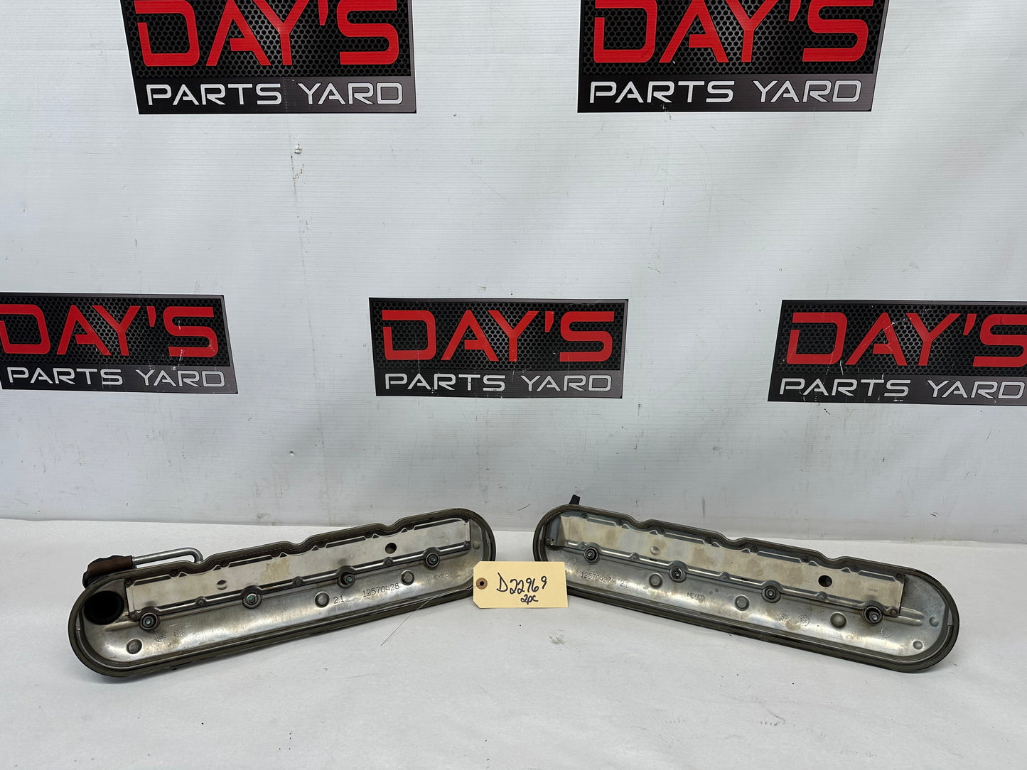 2006 Pontiac GTO RH & LH Engine Motor Valve Cover Set OEM LS1 LS2 LS3 LS6 - Day's Parts Yard