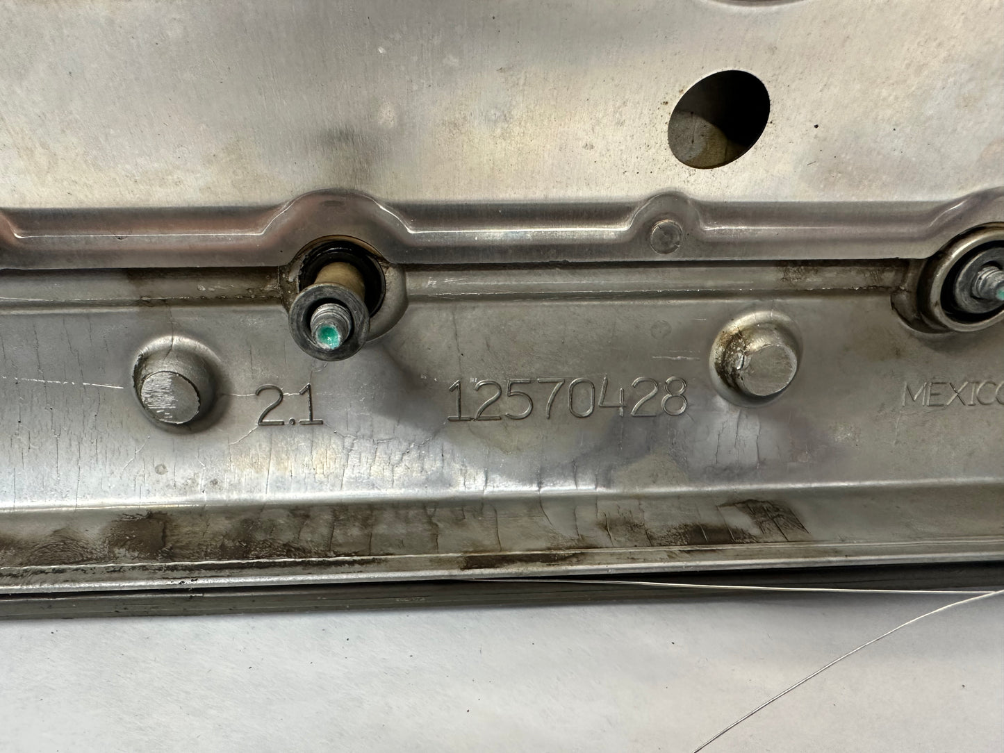 2006 Pontiac GTO RH & LH Engine Motor Valve Cover Set OEM LS1 LS2 LS3 LS6 - Day's Parts Yard